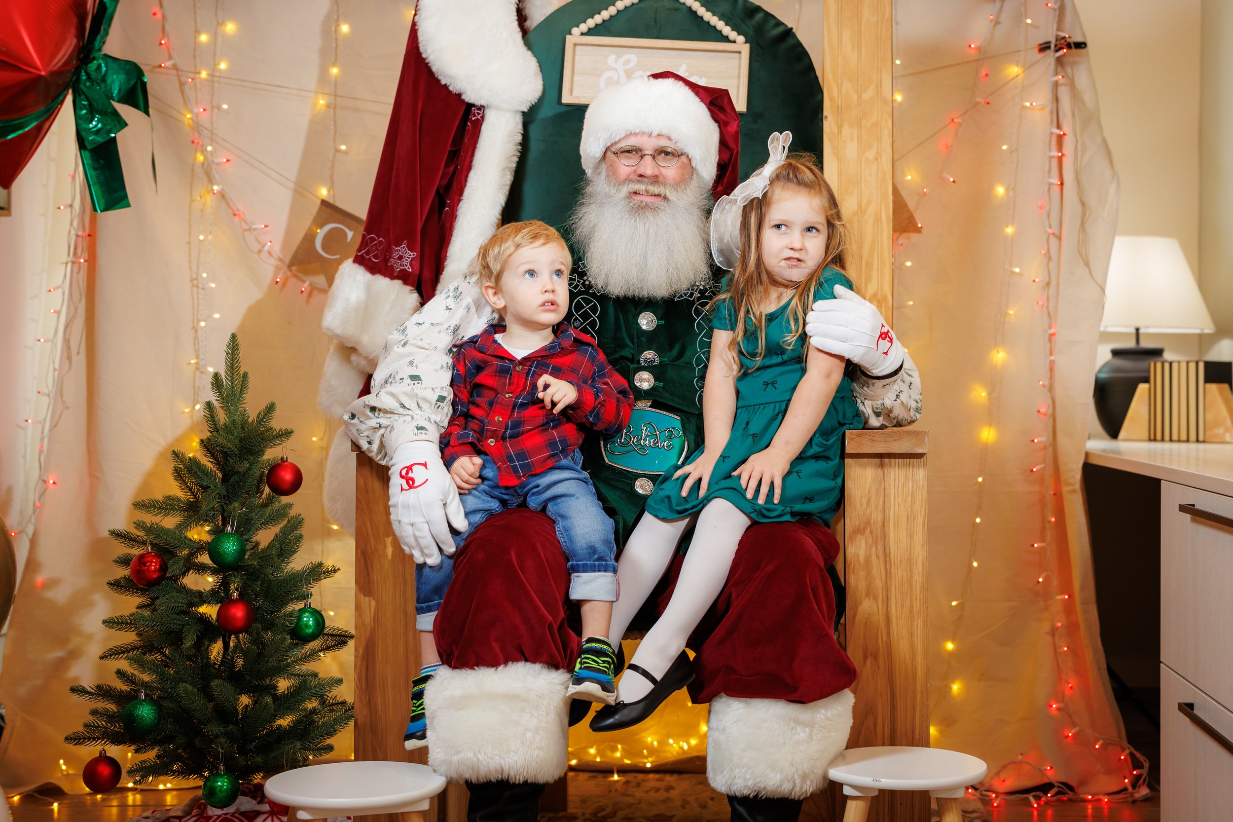 Steven Pedini Photography-12.7.2025 - David Weekley Homes Photos with Santa at Legacy Place-Web-158-AH2A5707.jpg