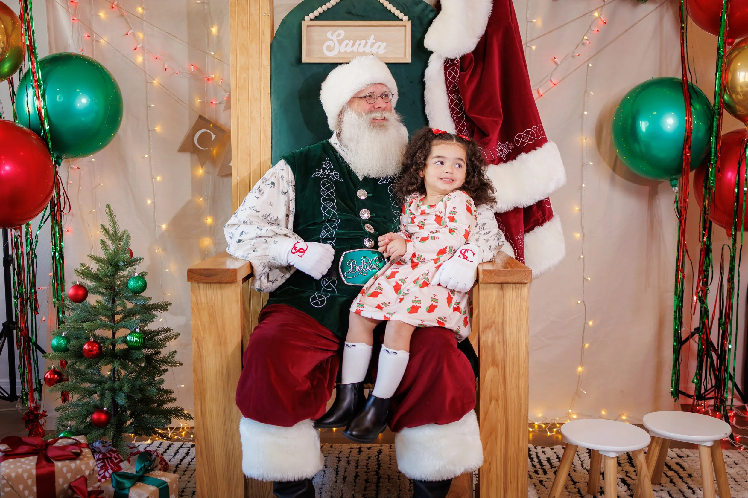 Steven Pedini Photography-12.14.25 David Weekley Homes Photos with Santa at Beacon Point-Web-11-AH2A6725.jpg