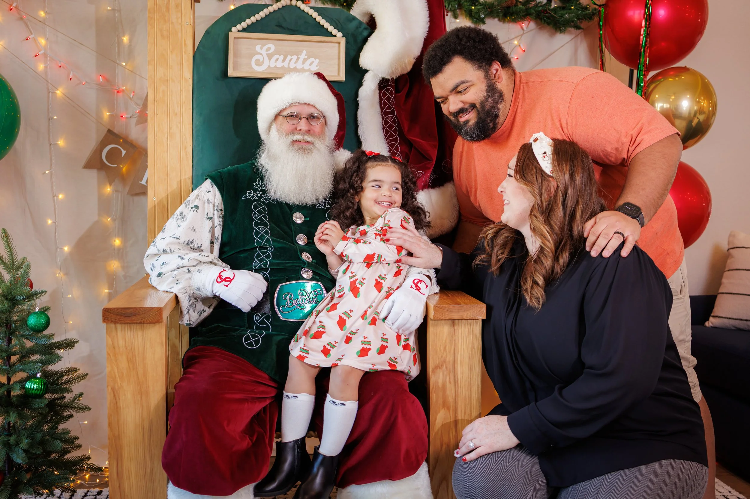 Steven Pedini Photography-12.14.25 David Weekley Homes Photos with Santa at Beacon Point-Web-14-AH2A6730.jpg