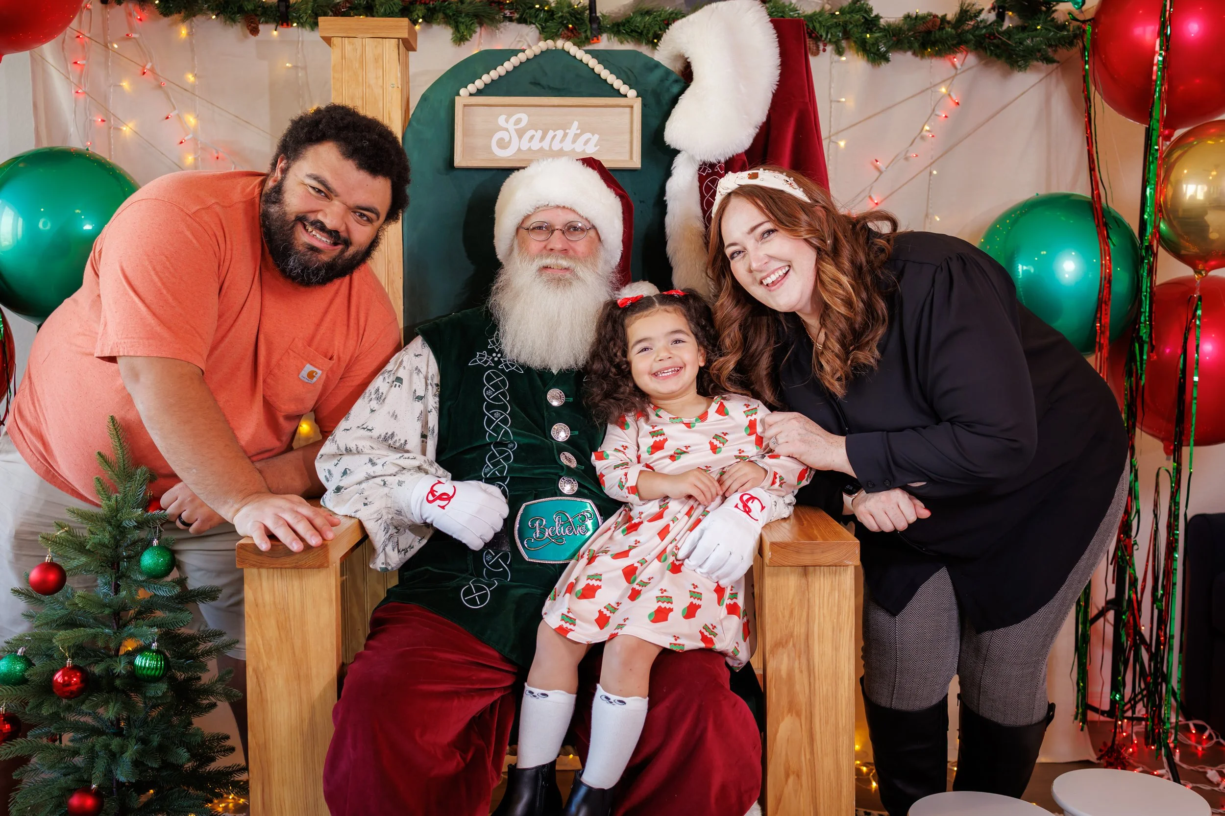 Steven Pedini Photography-12.14.25 David Weekley Homes Photos with Santa at Beacon Point-Web-16-AH2A6736.jpg