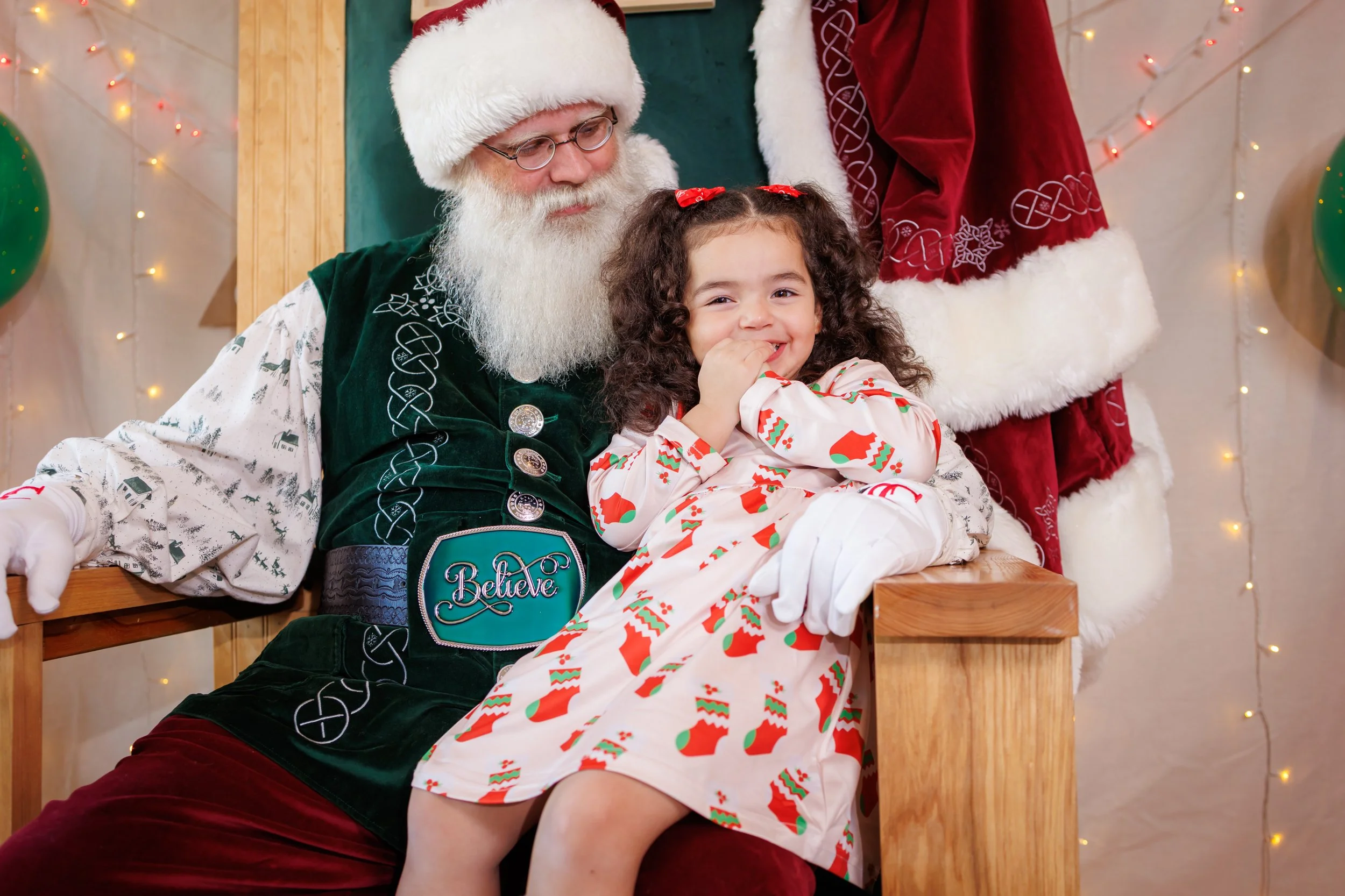 Steven Pedini Photography-12.14.25 David Weekley Homes Photos with Santa at Beacon Point-Web-24-AH2A6752.jpg
