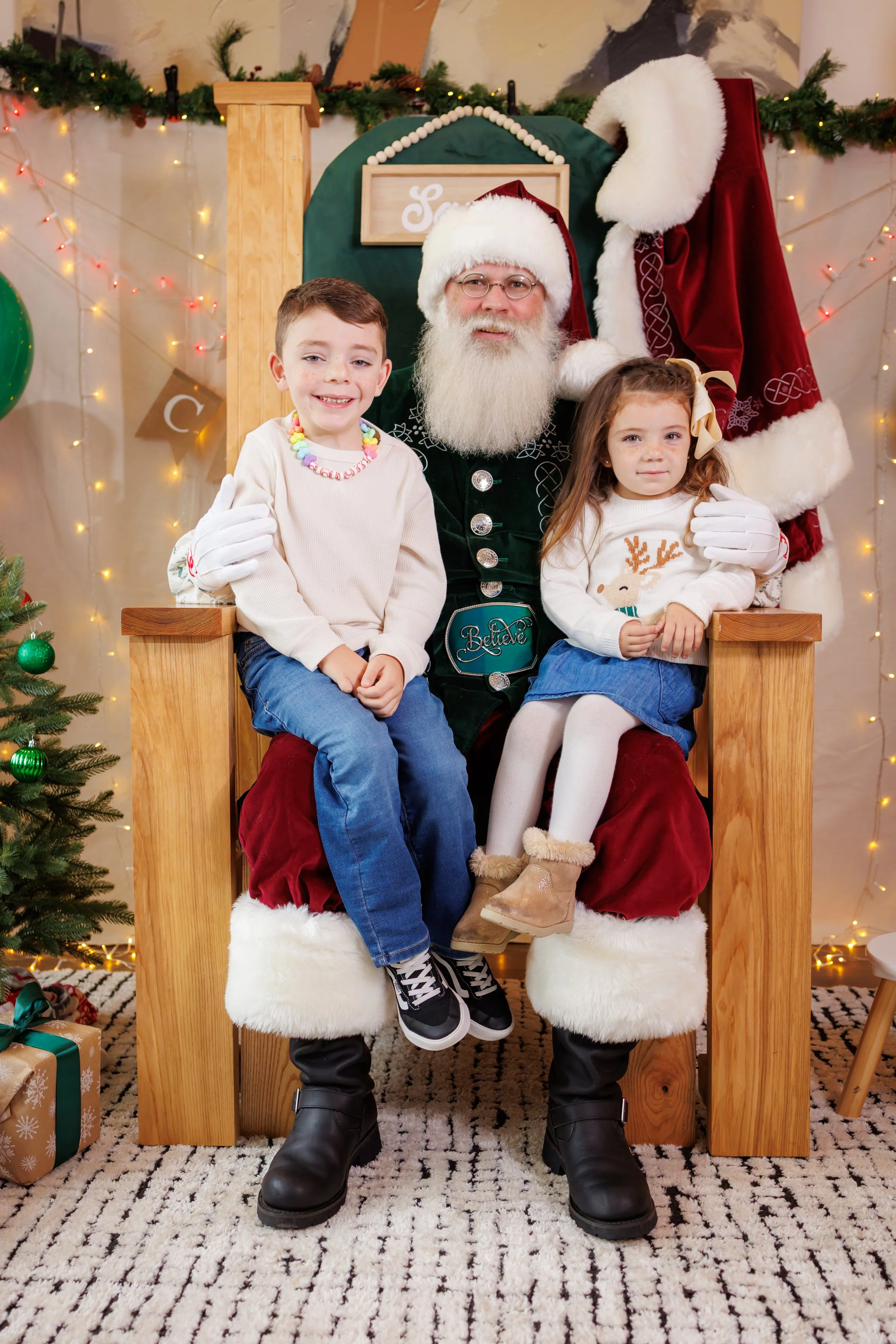 Steven Pedini Photography-12.14.25 David Weekley Homes Photos with Santa at Beacon Point-Web-26-AH2A6756.jpg