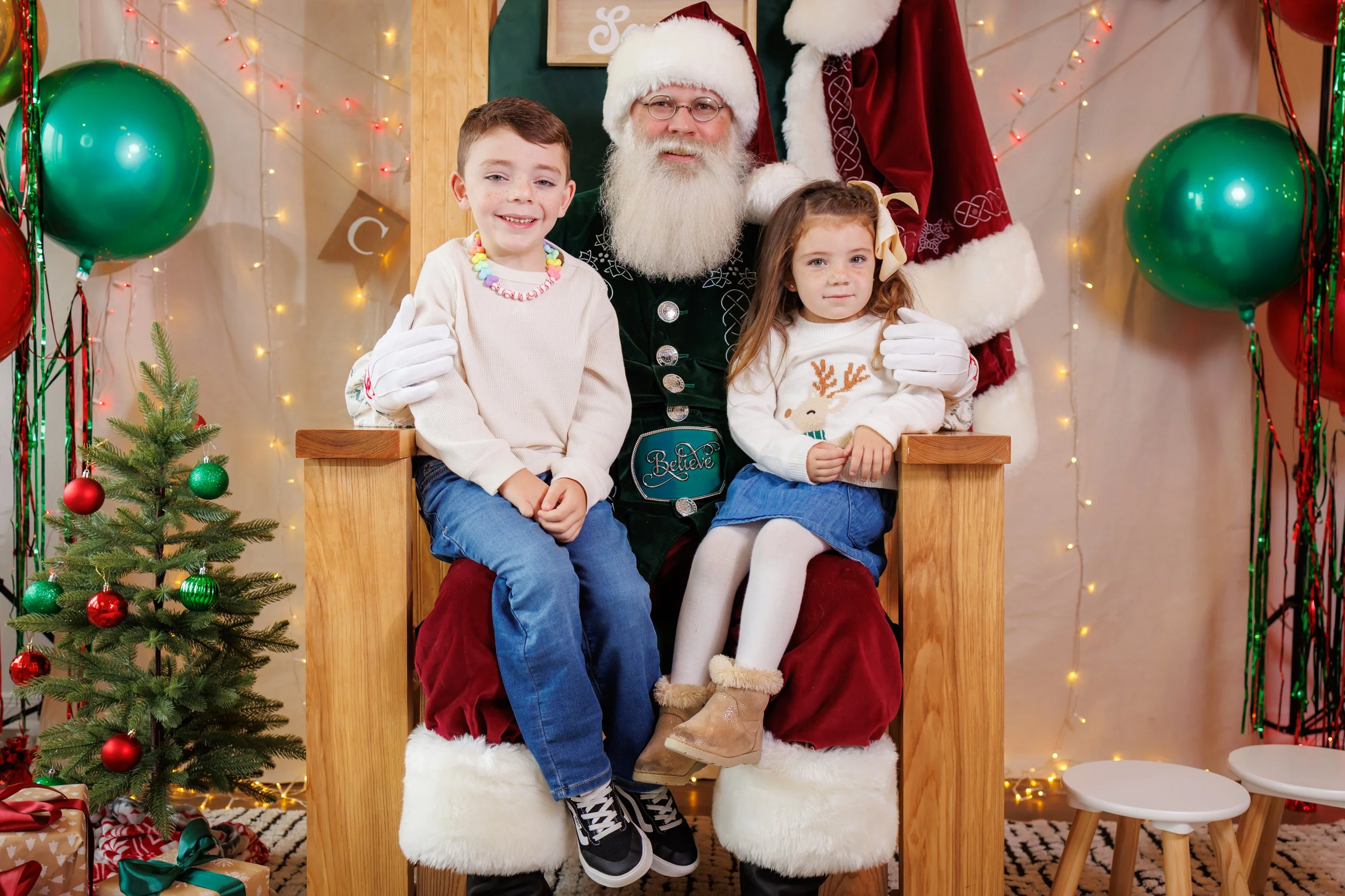Steven Pedini Photography-12.14.25 David Weekley Homes Photos with Santa at Beacon Point-Web-28-AH2A6760.jpg