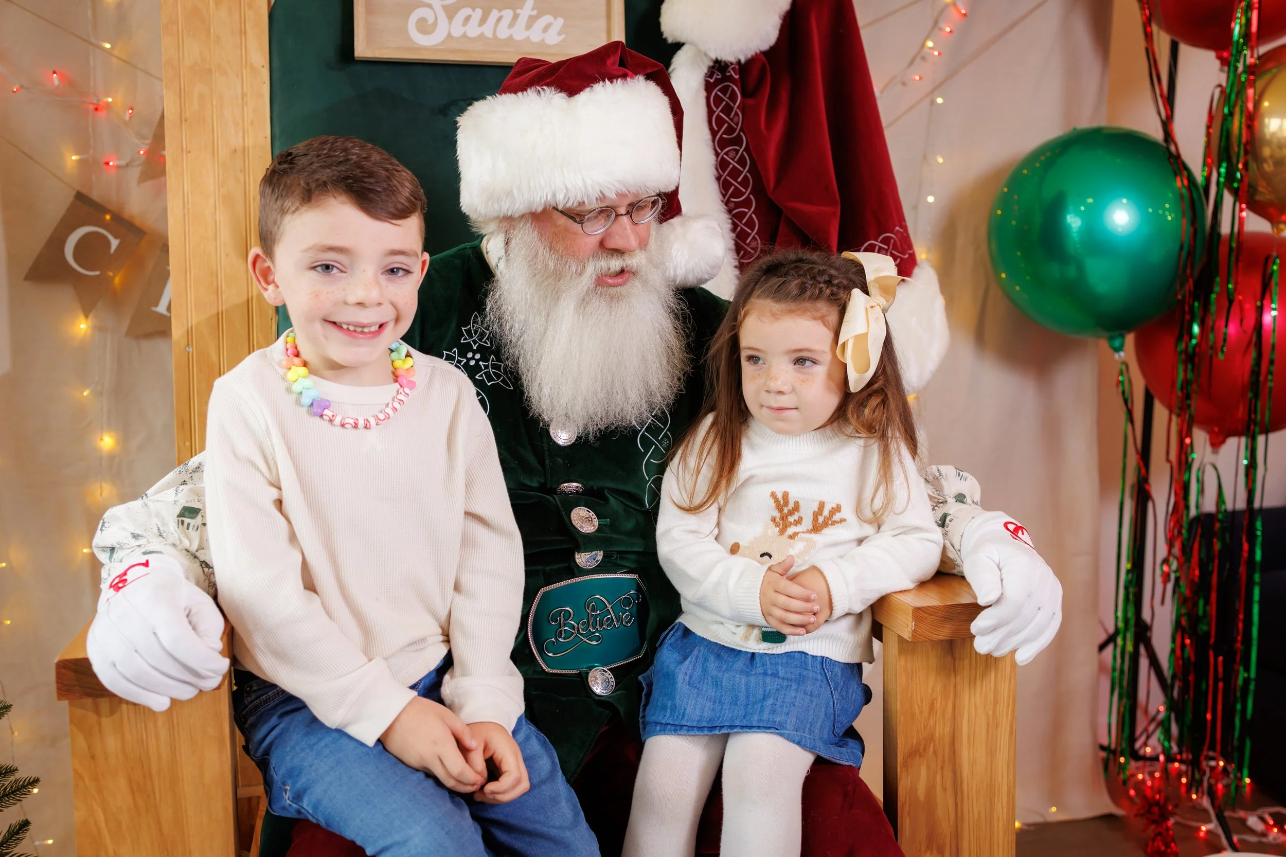 Steven Pedini Photography-12.14.25 David Weekley Homes Photos with Santa at Beacon Point-Web-39-AH2A6777.jpg