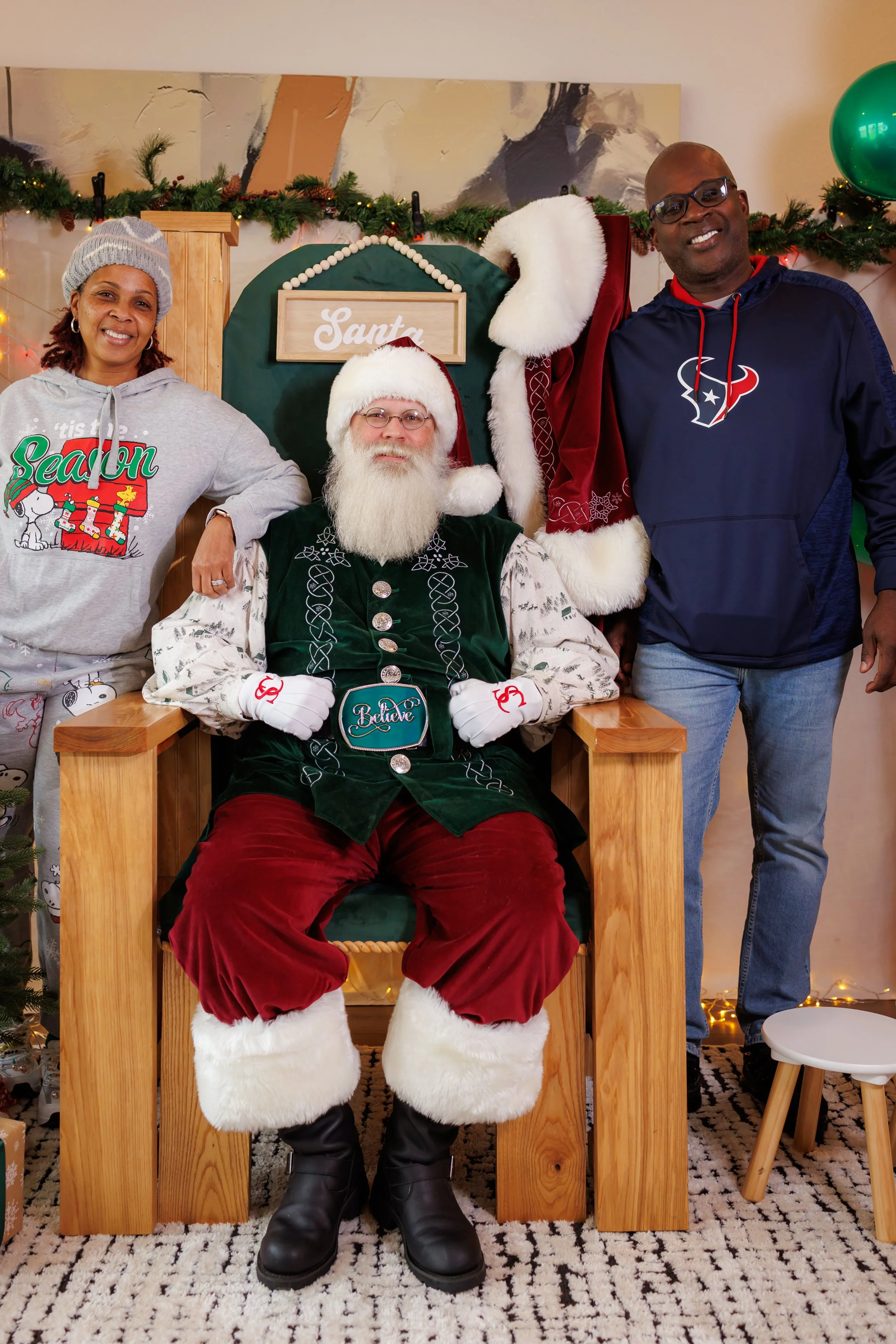 Steven Pedini Photography-12.14.25 David Weekley Homes Photos with Santa at Beacon Point-Web-48-AH2A6791.jpg
