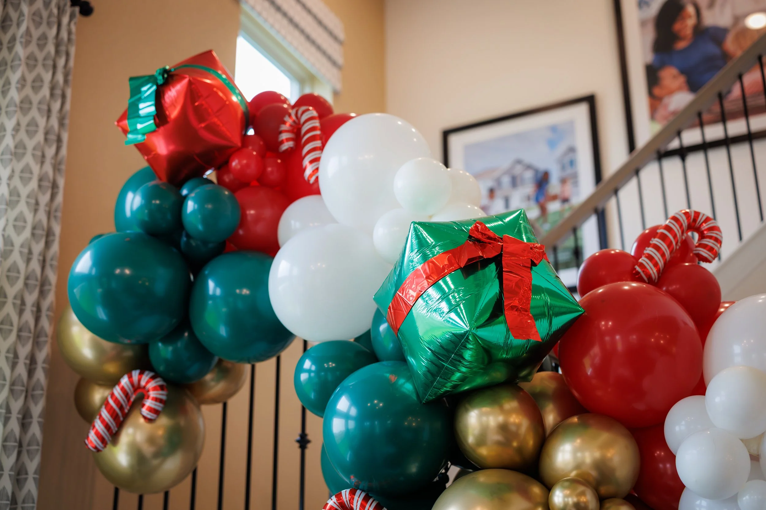 Steven Pedini Photography-12.14.25 David Weekley Homes Photos with Santa at Beacon Point-Web-51-8Y2A6797.jpg