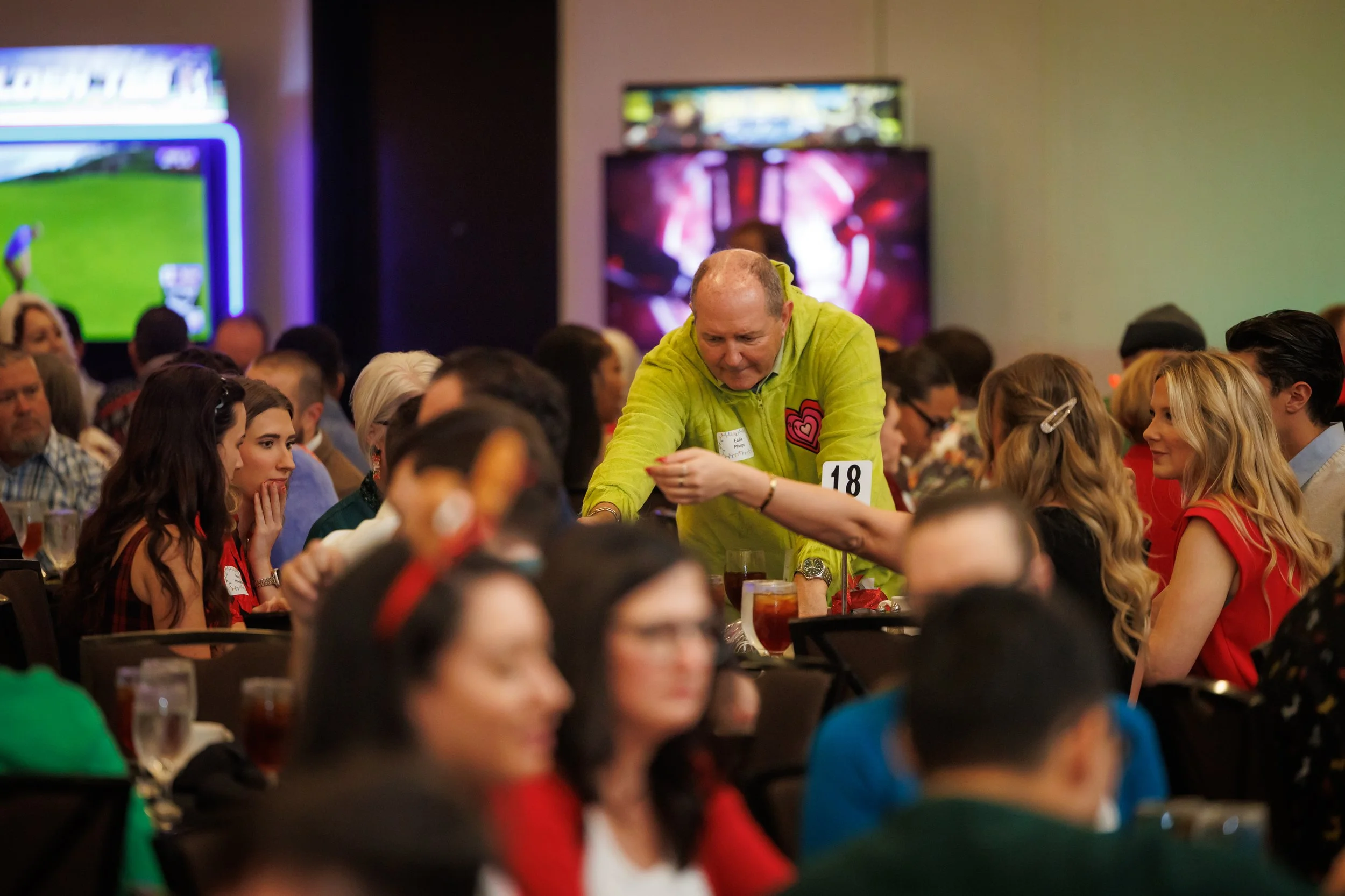 Steven Pedini Photography-12.12.25 David Weekley Homes Holiday Party-Web-45-AH2A6074.jpg