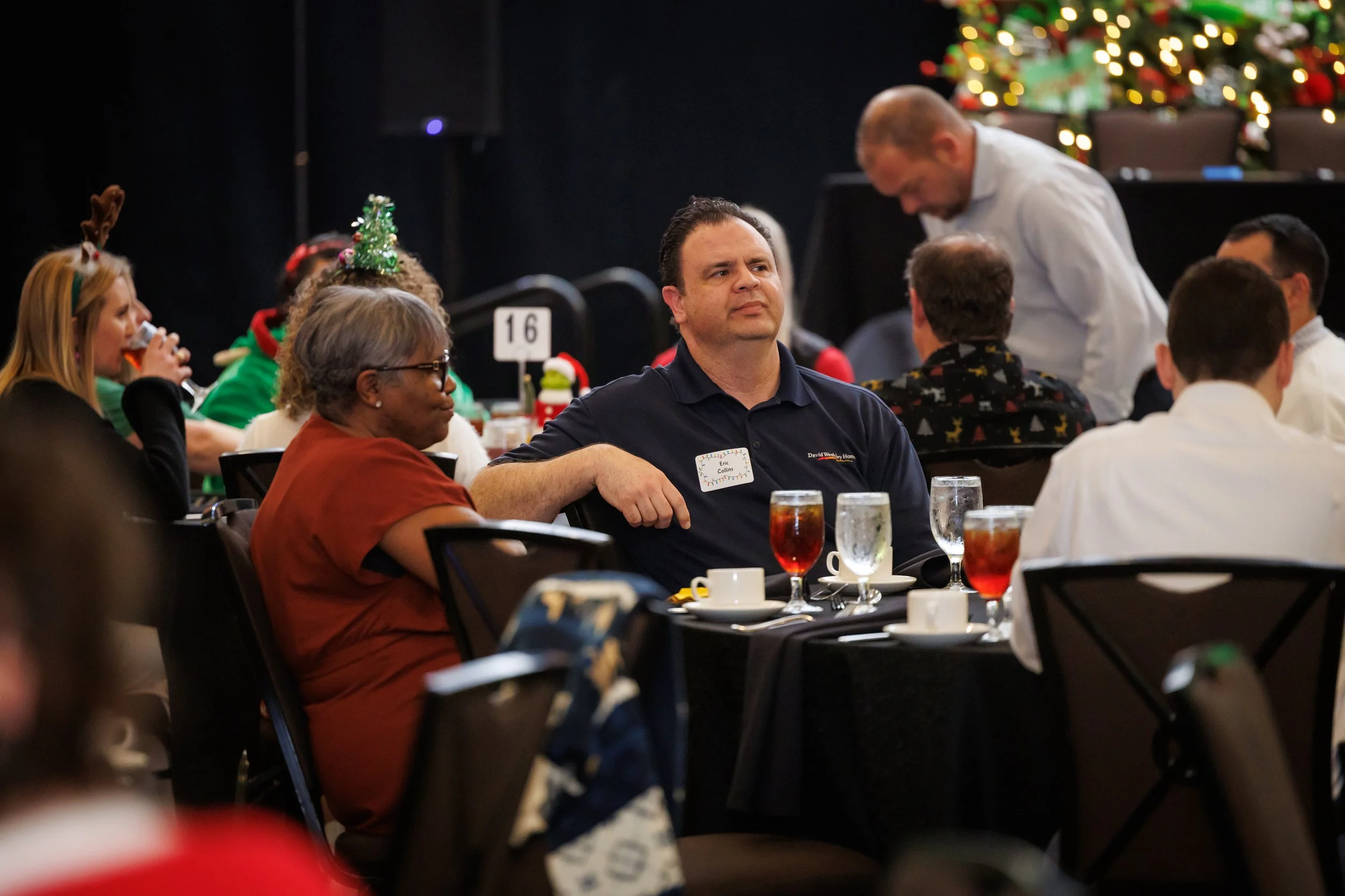 Steven Pedini Photography-12.12.25 David Weekley Homes Holiday Party-Web-71-AH2A6146.jpg