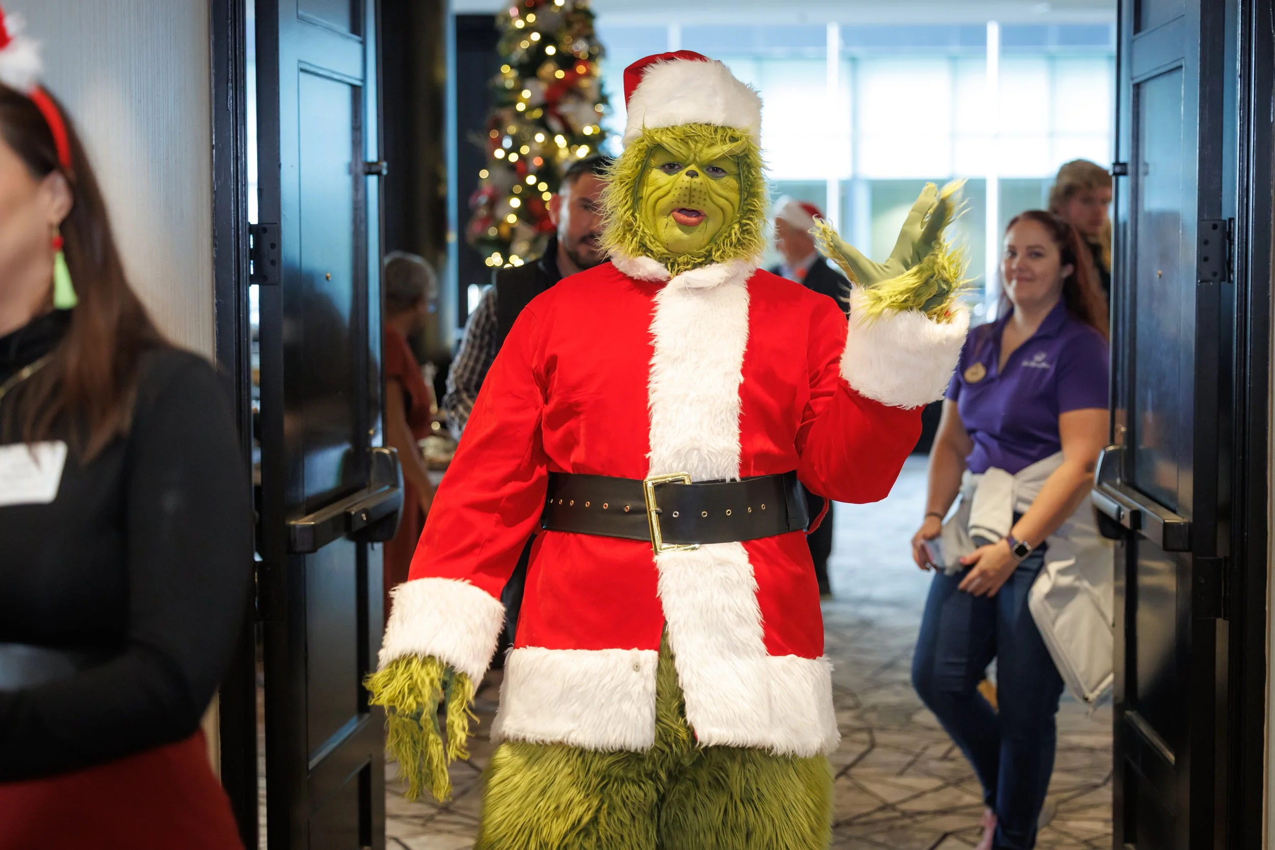 Steven Pedini Photography-12.12.25 David Weekley Homes Holiday Party-Web-102-AH2A6231.jpg