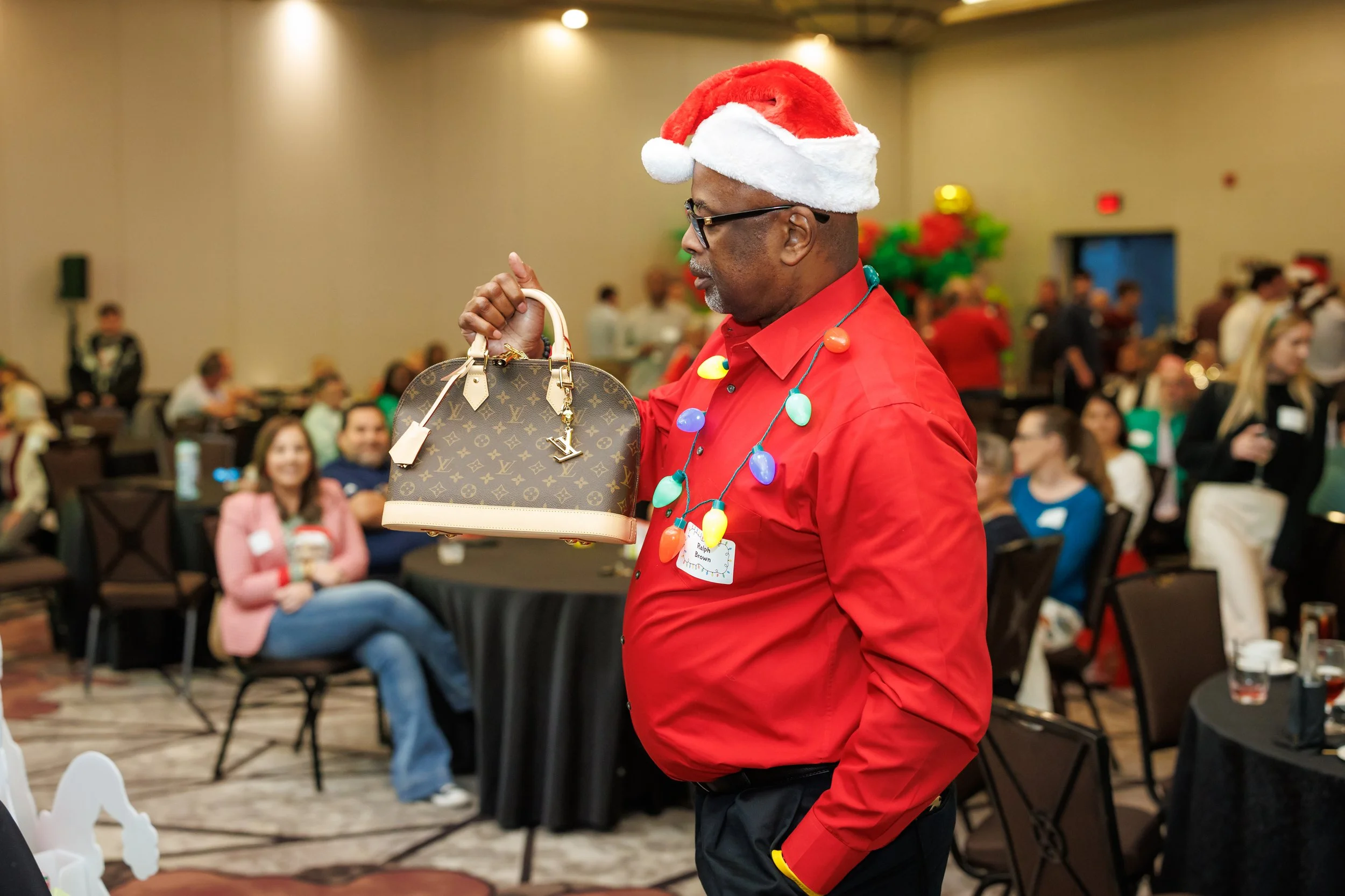 Steven Pedini Photography-12.12.25 David Weekley Homes Holiday Party-Web-161-AH2A6395.jpg