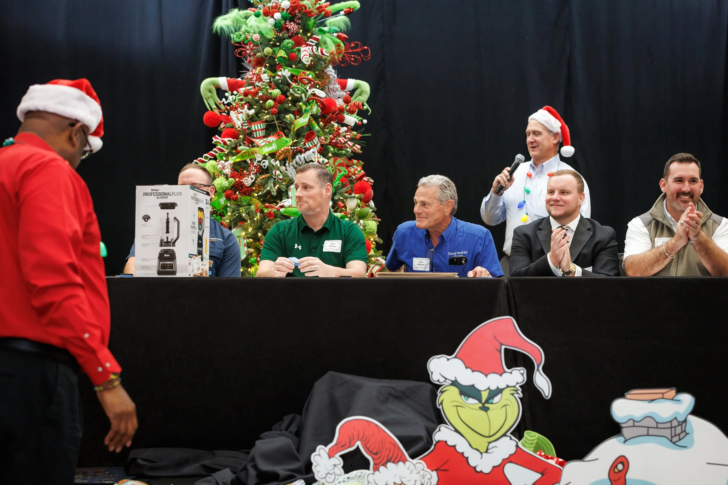 Steven Pedini Photography-12.12.25 David Weekley Homes Holiday Party-Web-183-AH2A6431.jpg