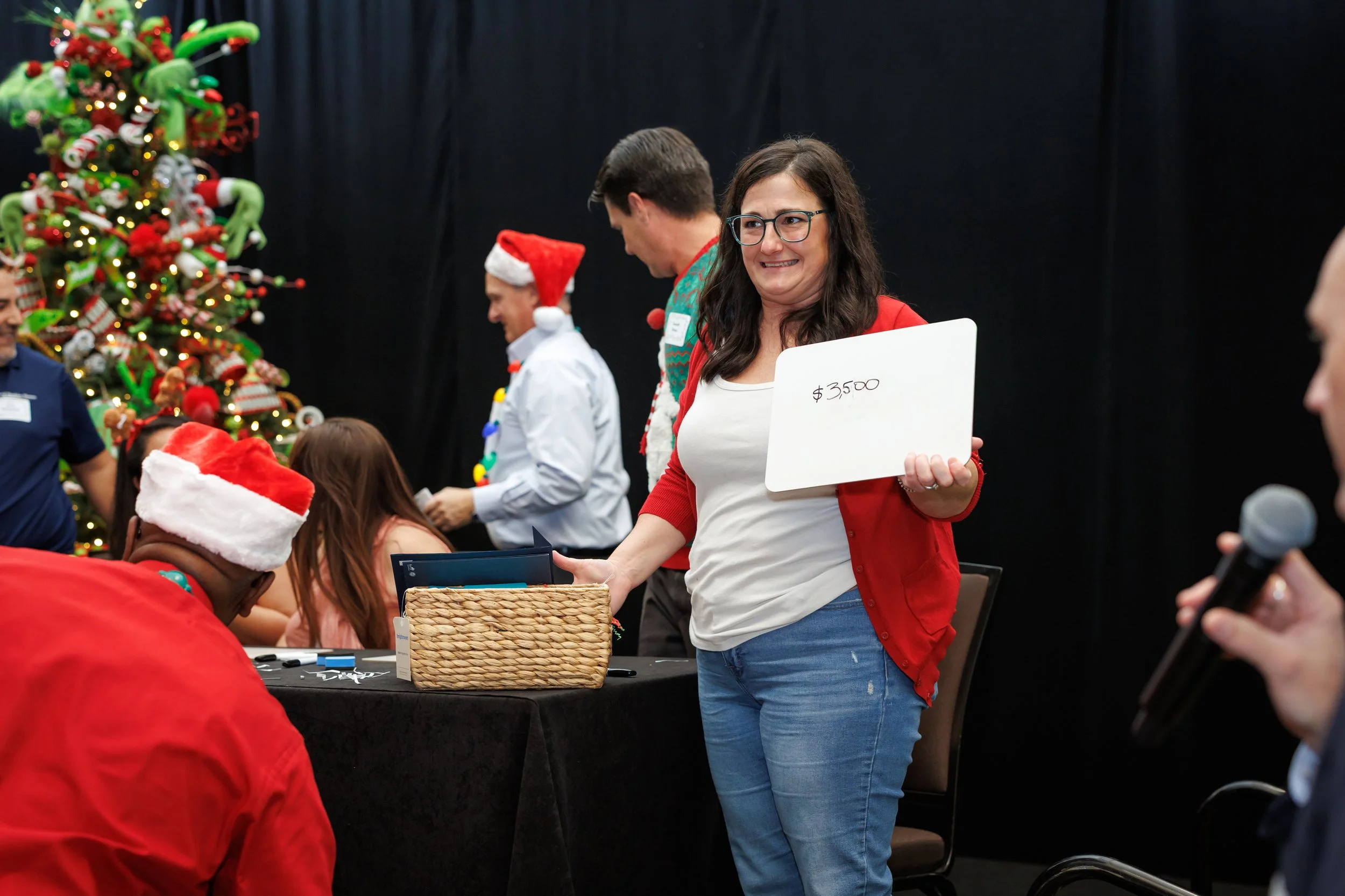 Steven Pedini Photography-12.12.25 David Weekley Homes Holiday Party-Web-202-AH2A6479.jpg