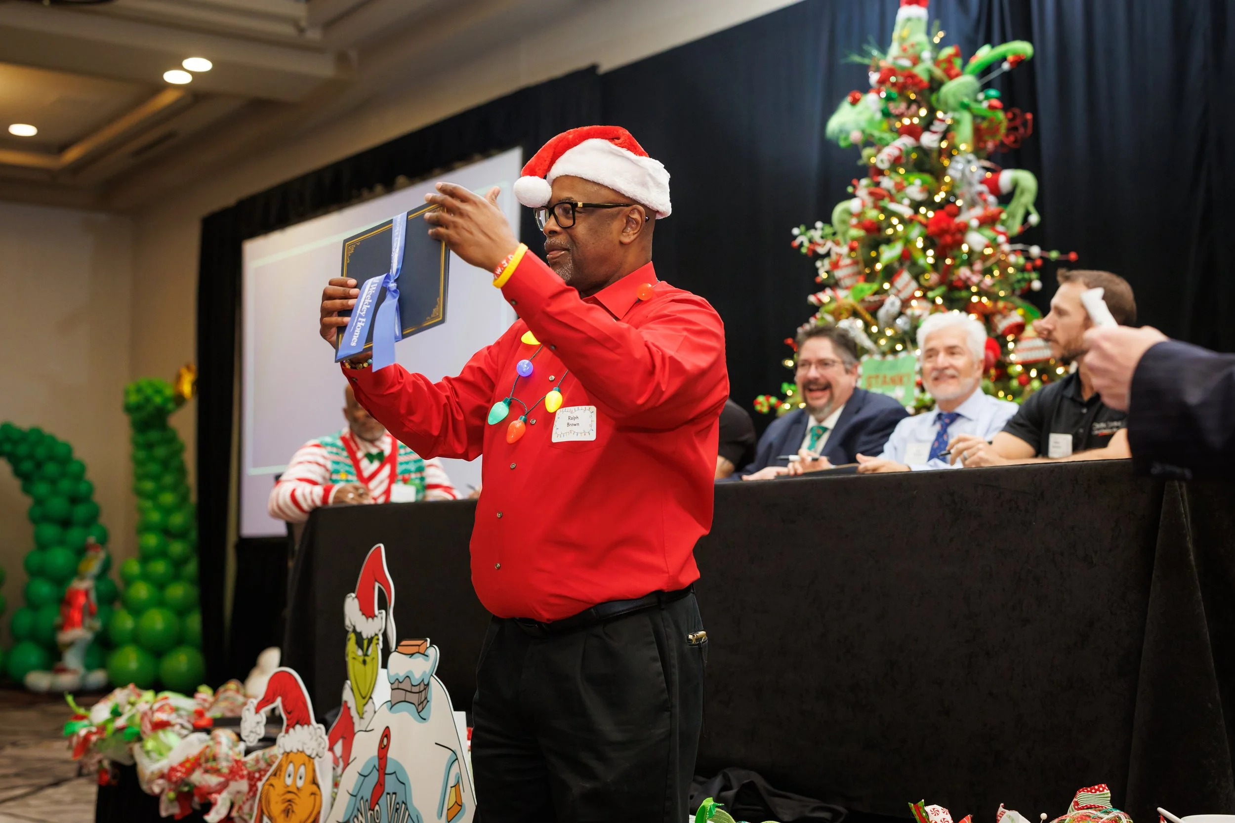 Steven Pedini Photography-12.12.25 David Weekley Homes Holiday Party-Web-204-AH2A6490.jpg