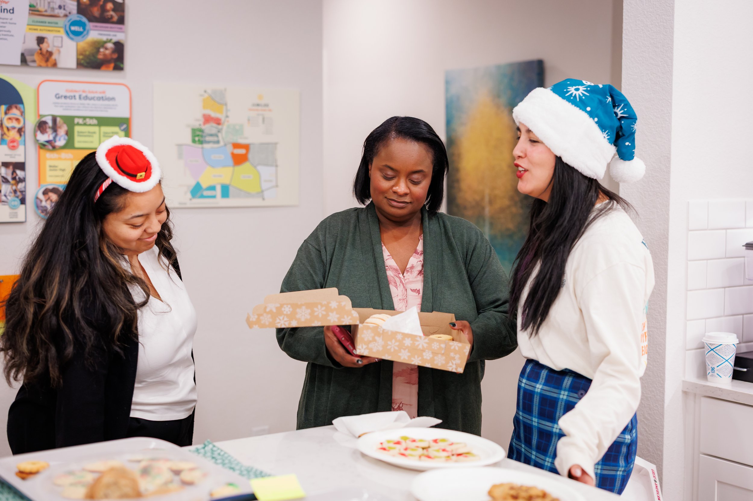 Steven Pedini Photography-12.11.25 Jubilee Cookie Exchange-Web-97-AH2A5955.jpg