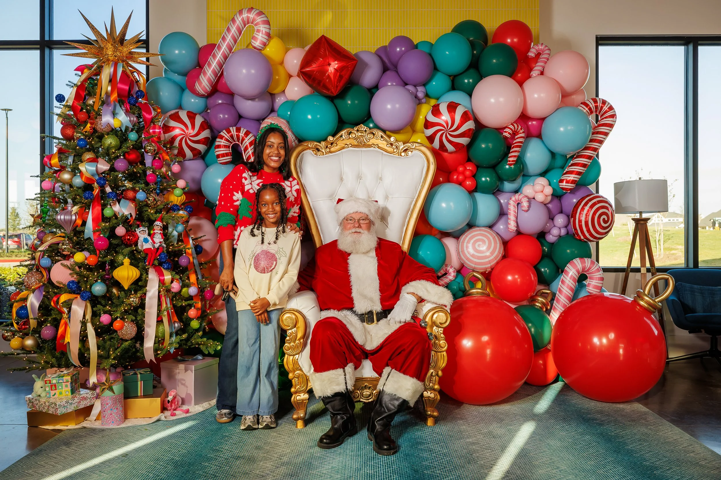 12.20.25-Jubilee-Breakfast-With-Santa-Joyhub-Web-Steven-Pedini-Photography-9-Steven Pedini Photography - 12.20.25 Jubilee Breakfast with Santa-085.jpg