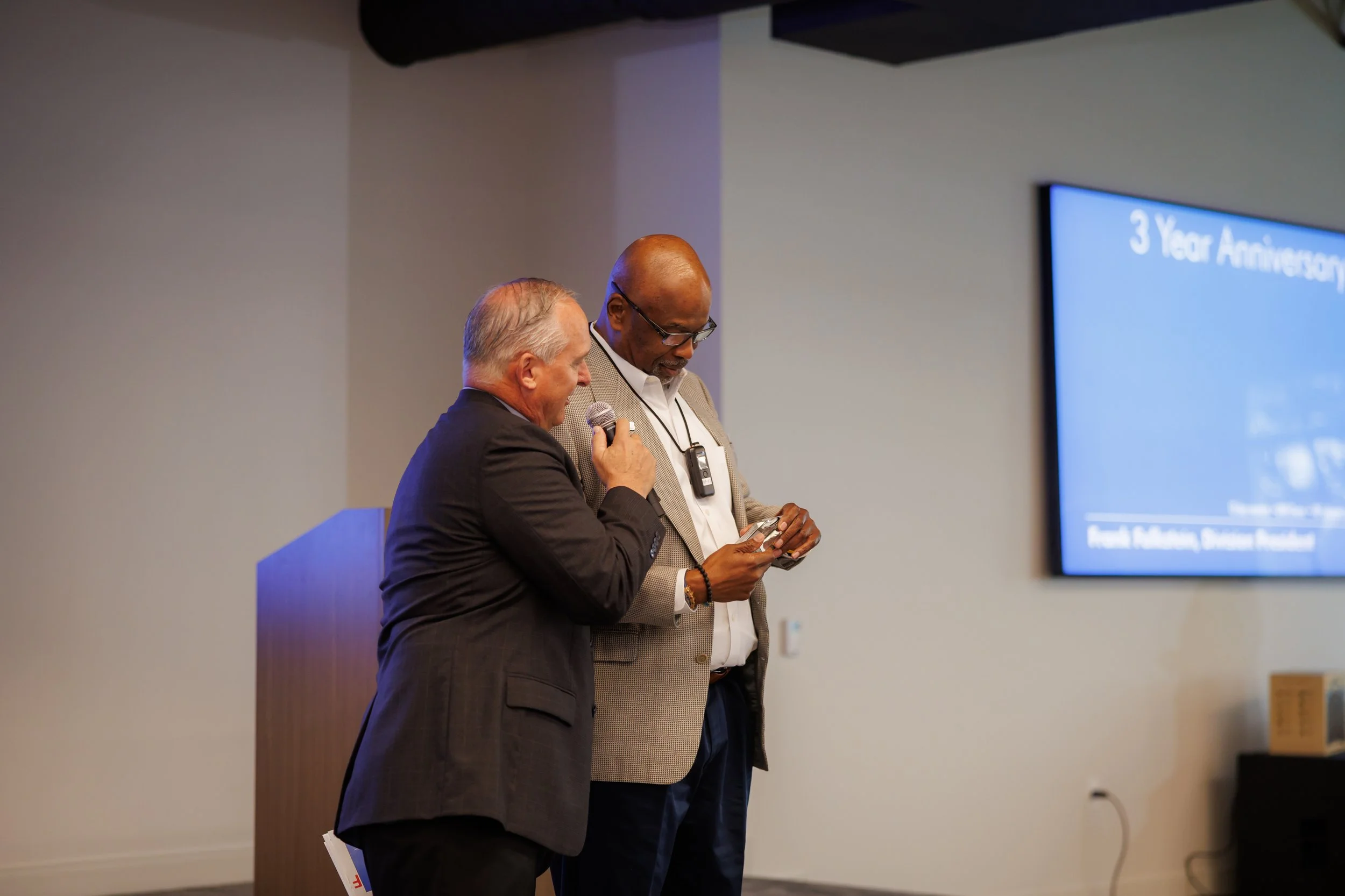 4.24.26-David-Weekley-Homes-April-Division-Meeting-Web-Steven-Pedini-Photography-71-8Y2A2618.jpg