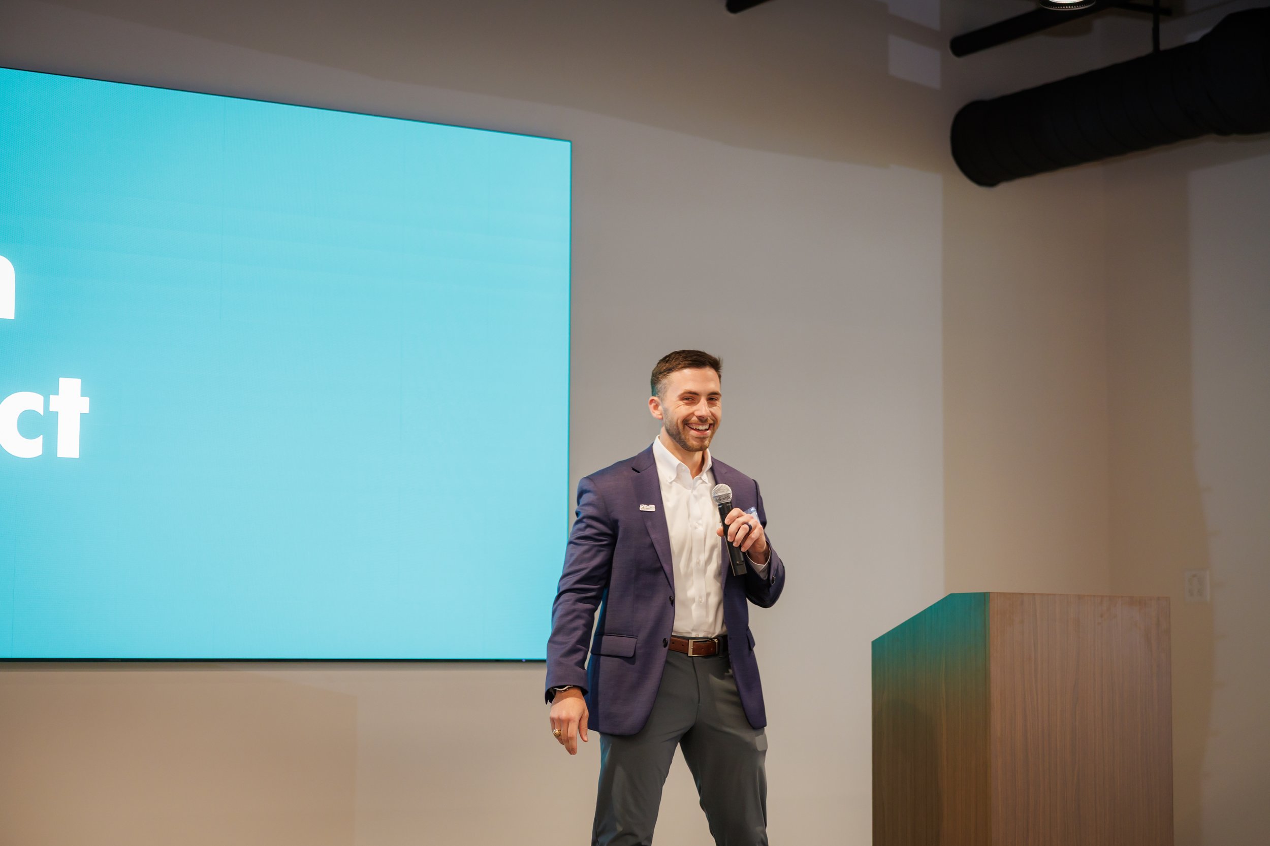 4.24.26-David-Weekley-Homes-April-Division-Meeting-Web-Steven-Pedini-Photography-81-8Y2A2649.jpg