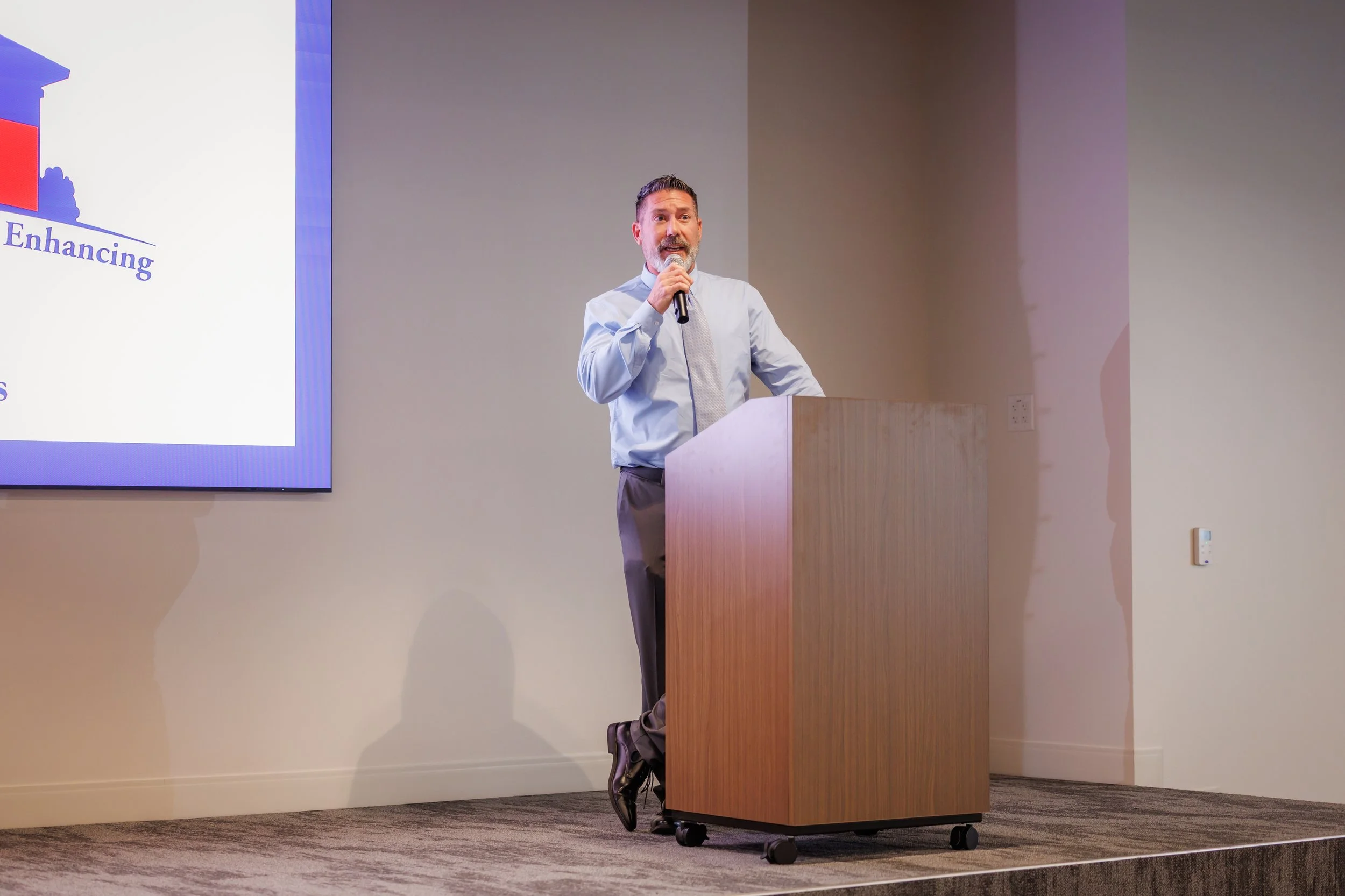 4.24.26-David-Weekley-Homes-April-Division-Meeting-Web-Steven-Pedini-Photography-107-AH2A7687.jpg