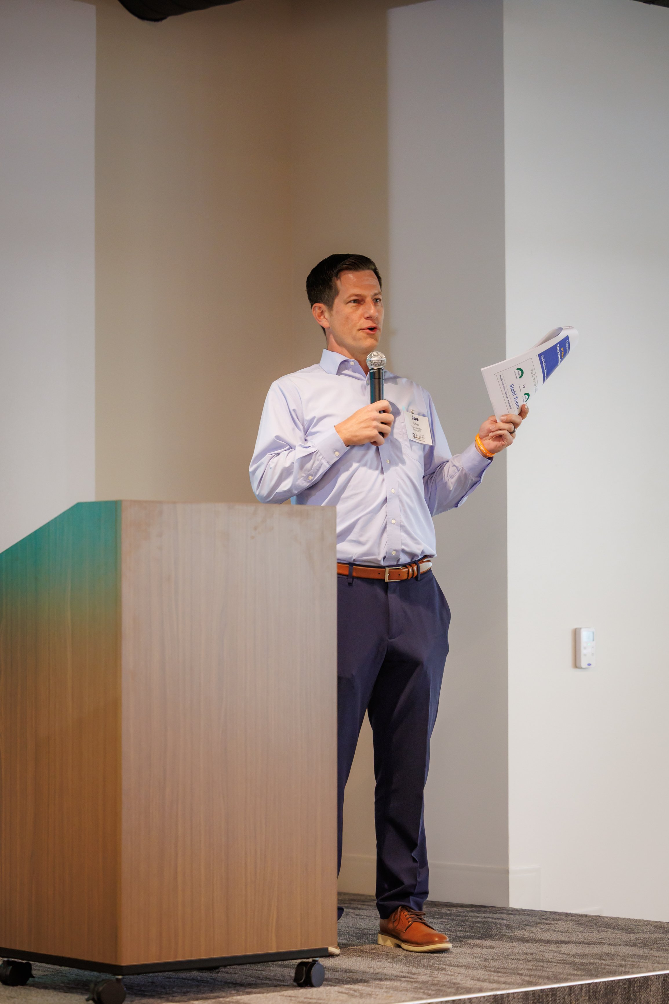 4.24.26-David-Weekley-Homes-April-Division-Meeting-Web-Steven-Pedini-Photography-170-AH2A7786.jpg