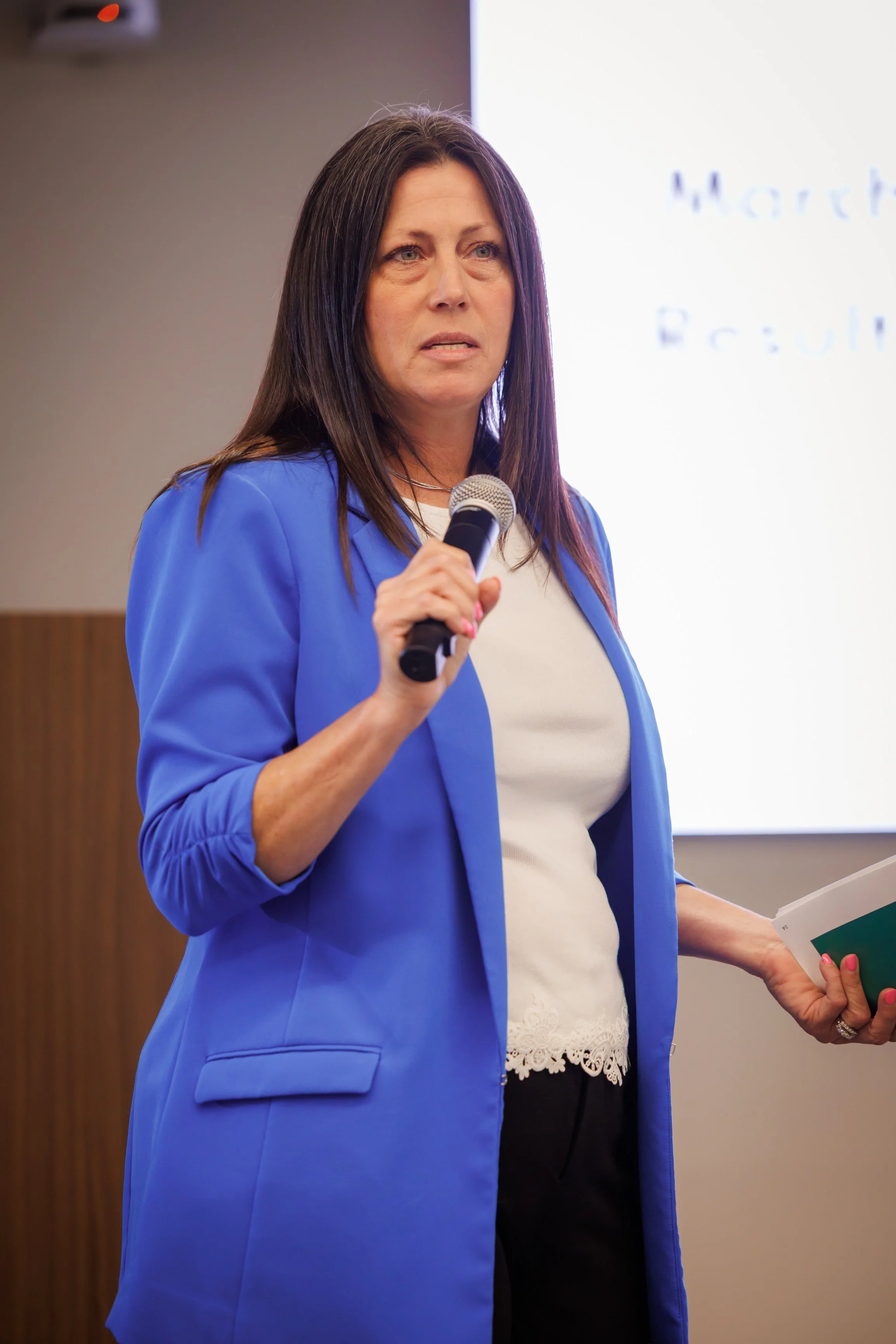 4.24.26-David-Weekley-Homes-April-Division-Meeting-Web-Steven-Pedini-Photography-181-AH2A7812.jpg
