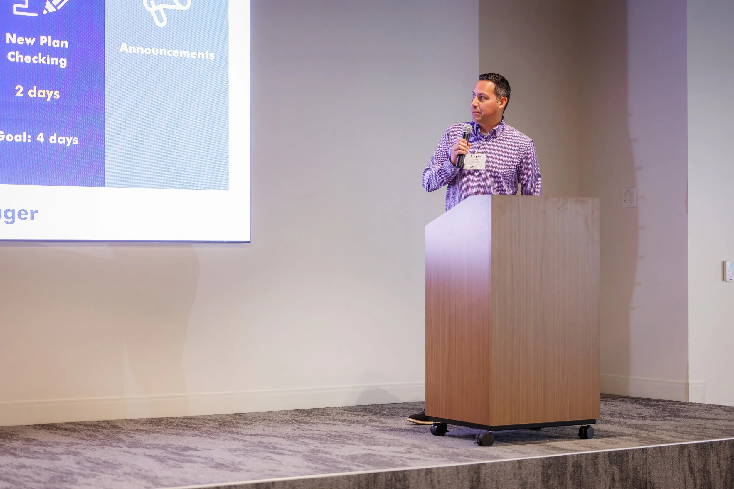 4.24.26-David-Weekley-Homes-April-Division-Meeting-Web-Steven-Pedini-Photography-204-AH2A7852.jpg