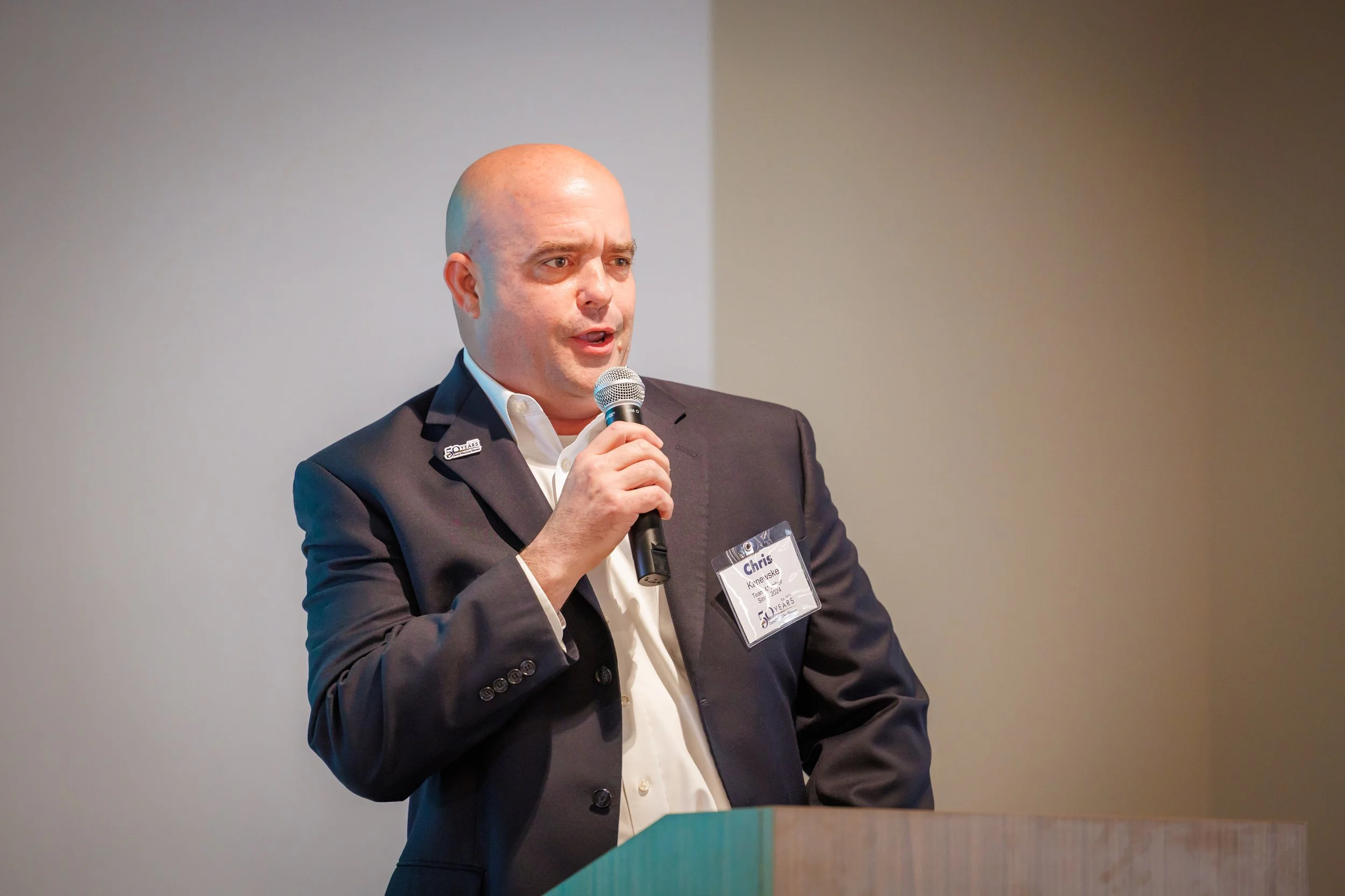4.24.26-David-Weekley-Homes-April-Division-Meeting-Web-Steven-Pedini-Photography-284-AH2A8020.jpg