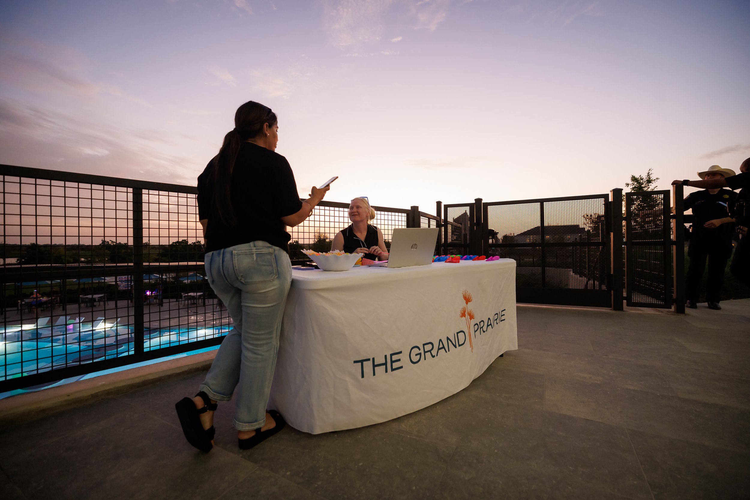 7.25.26-The-Grand-Prairie-Night-Glow-Pool-Party-Web-Steven-Pedini-Photography-13-AH2A9087.jpg