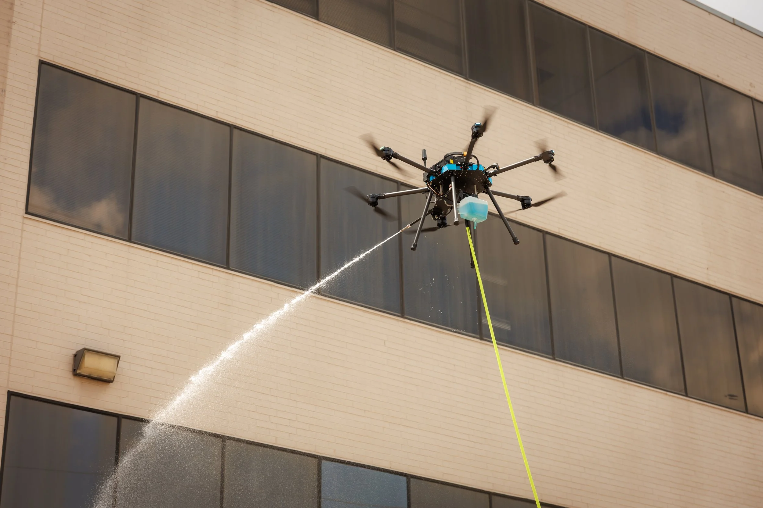 8.6.2026-Airwash-By-Draganfly-Drone-Pressure-Wash-Demonstration-Web-Steven-Pedini-Photography-179-AH2A2847.jpg