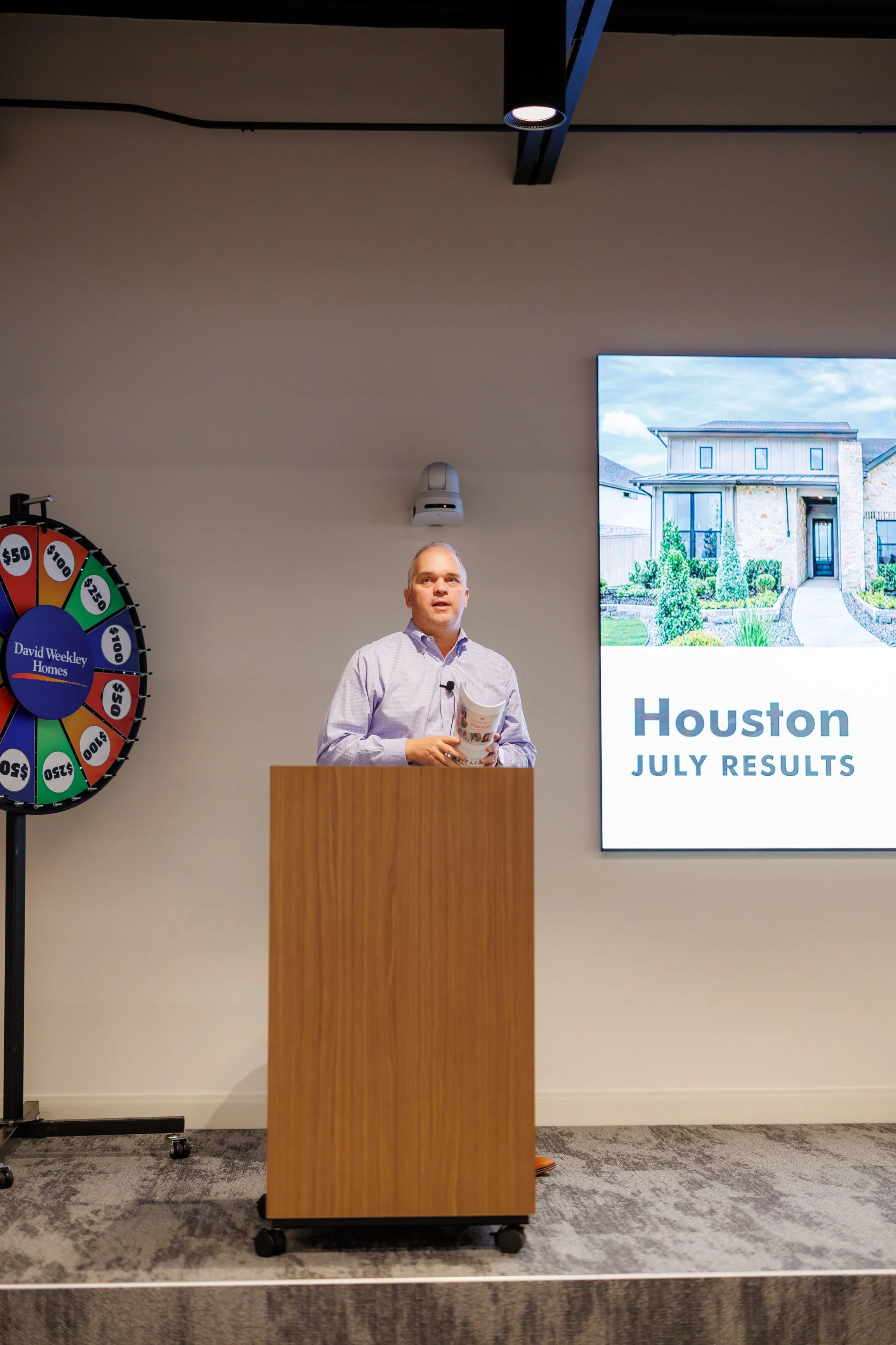 8.28.2026-David-Weekley-Homes-August-Division-Meeting-Web-Steven-Pedini-Photography-77-AH2A3063.jpg