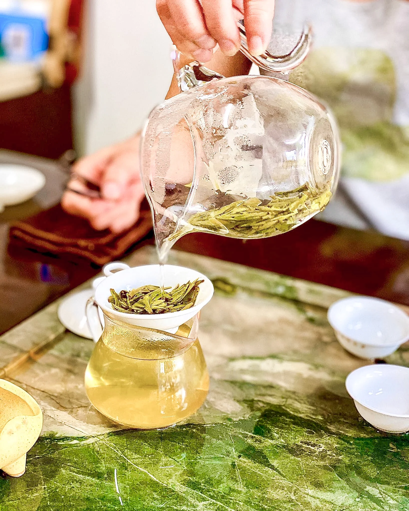 8EB61671-6A11-4B7E-9207-FC8991667283