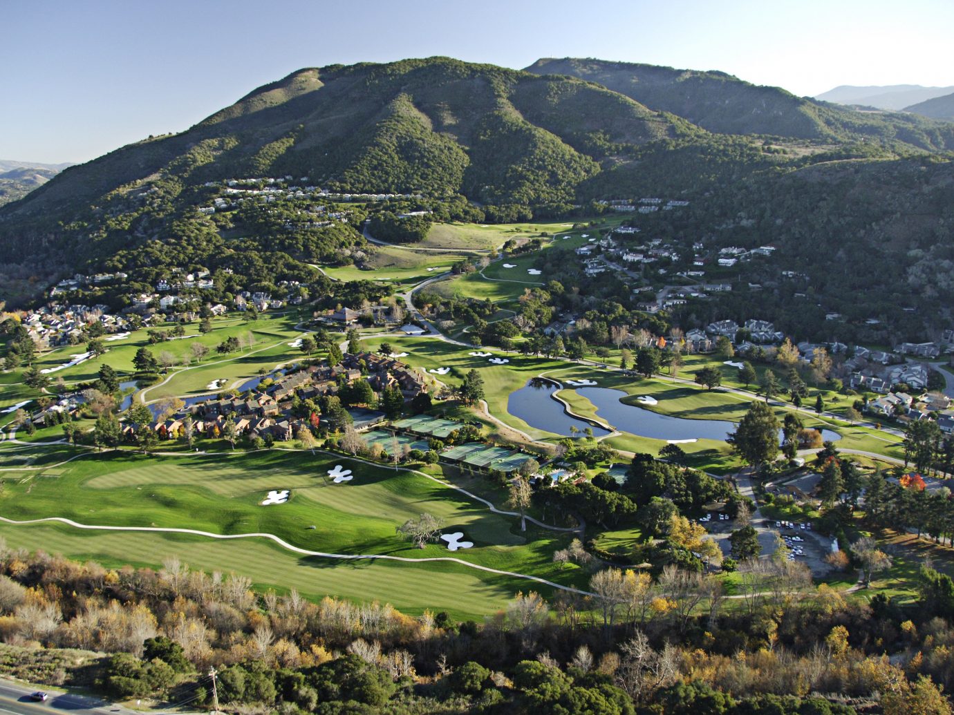 golf-grounds-lake-natural-wonders-1380x1035.jpeg