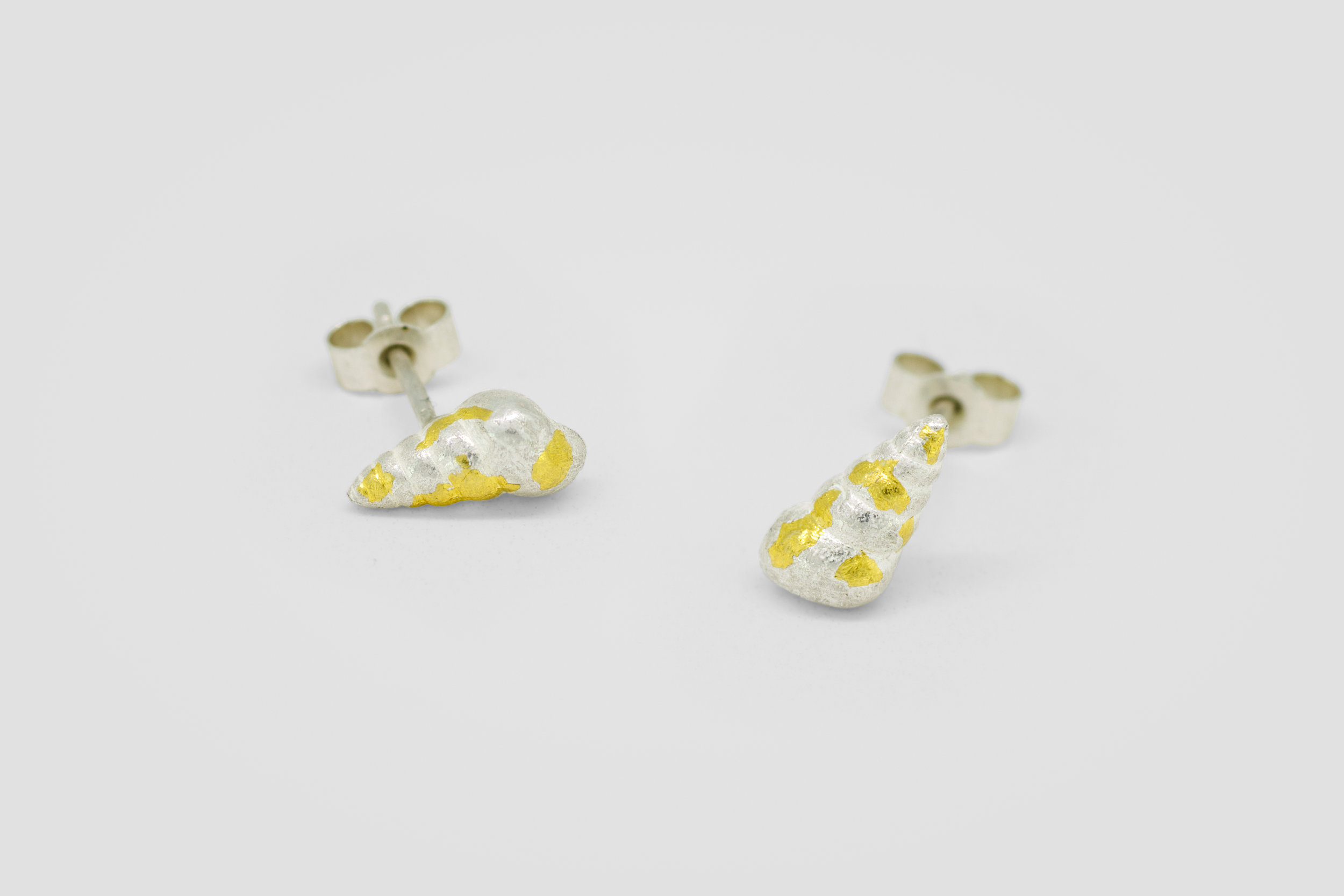 Snail Pointy SIlver Keum Boo Earrings_Main.jpg