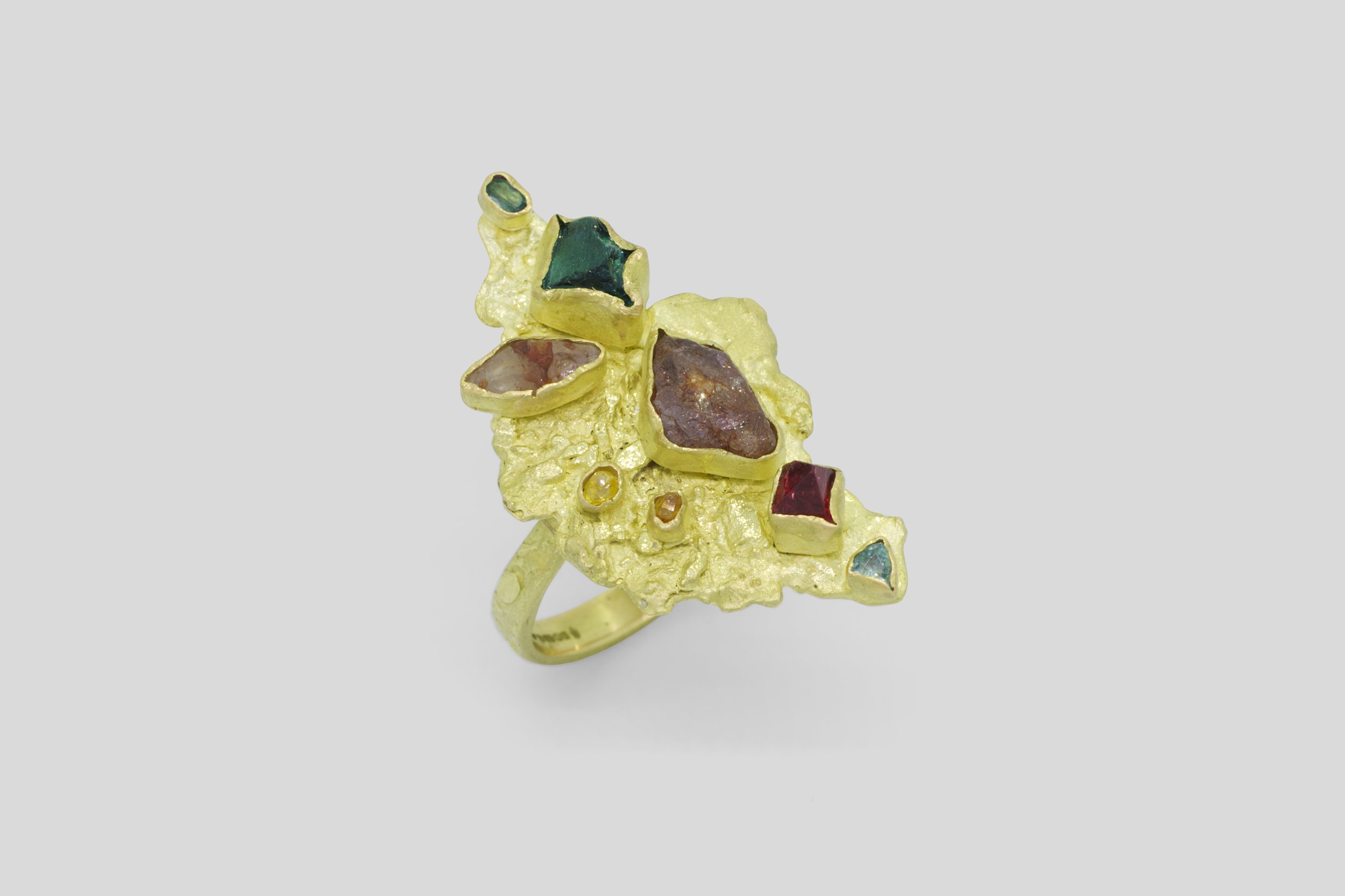 Amulet Ring_Main.jpg