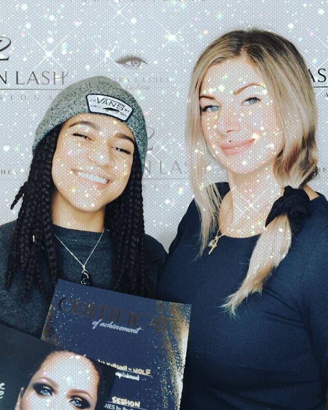 2020 yooooooooo

I finished the year as I mean to go on...educating myself all things business and growing my skills.

A HUGE thankyou goes to @paulina.londonlashpro for spending one of her last few days of 2020 mentoring me. I knuckled down in perfe
