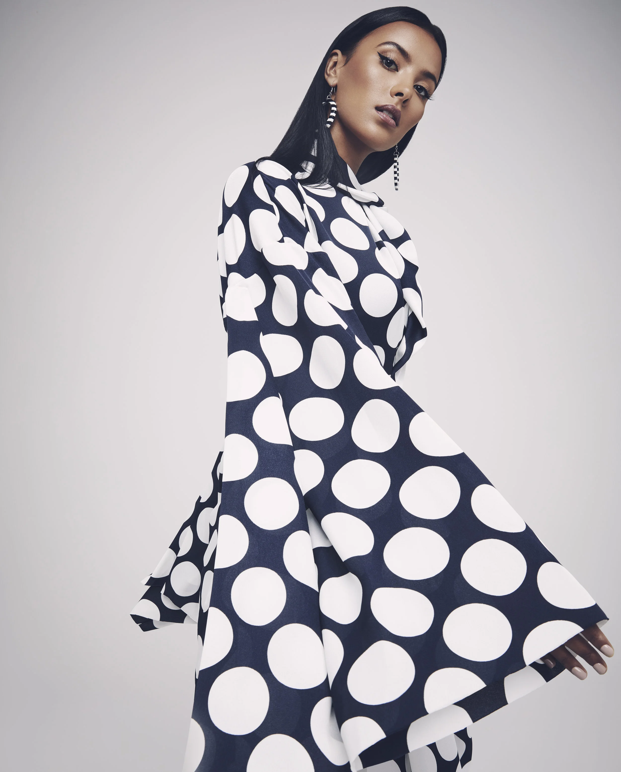 MayaJama5.jpg