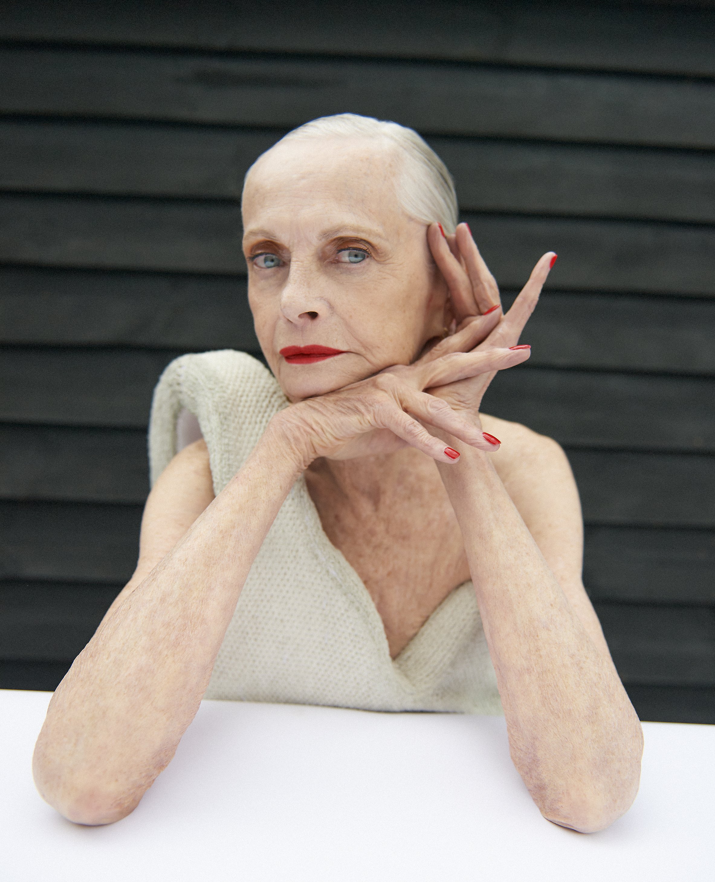 YOU_JAN_DE_VILLENEUVE_S05_013_Grain LOW.jpg