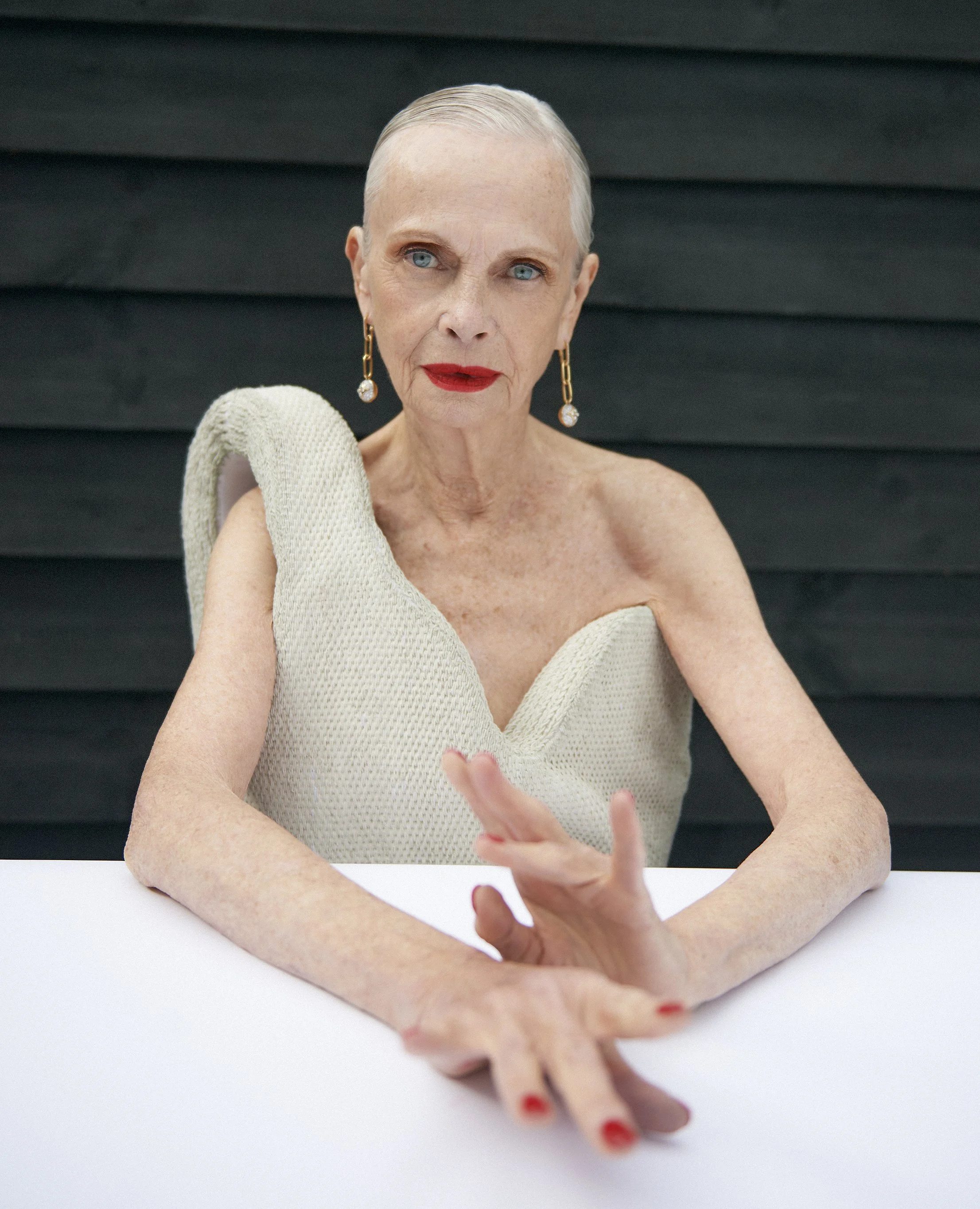 YOU_JAN_DE_VILLENEUVE_S05_144_Grain LOW.jpg