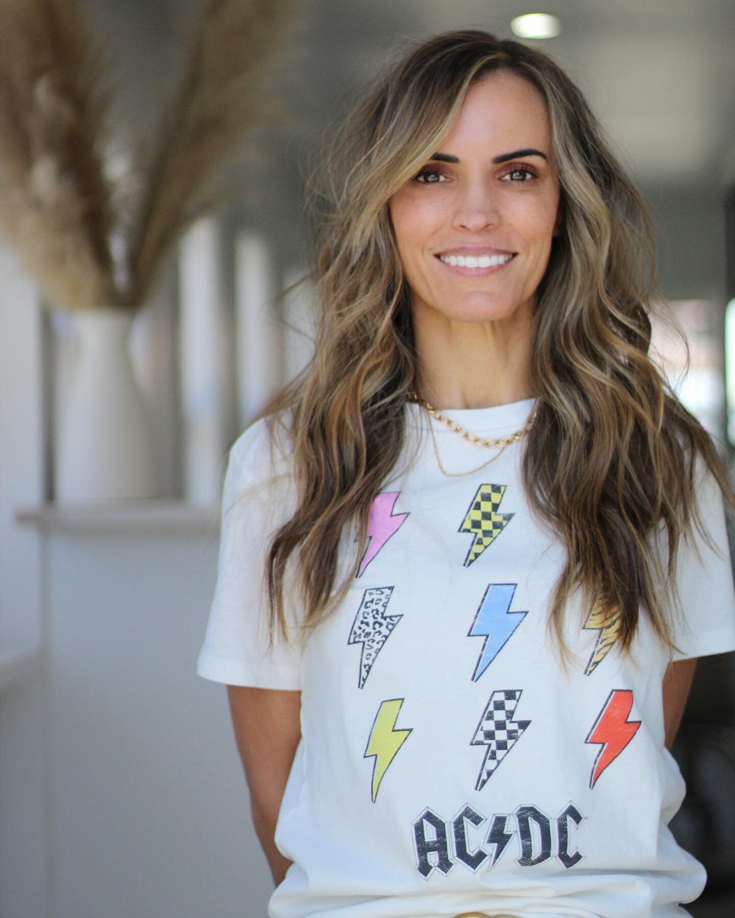 Spending a few hours with this one is always a good time. 

This appointment we opted for a brighter look with only 1 row of extensions now that warmer weather is coming. 

You don&rsquo;t have to take all of your extensions out now that summer is co