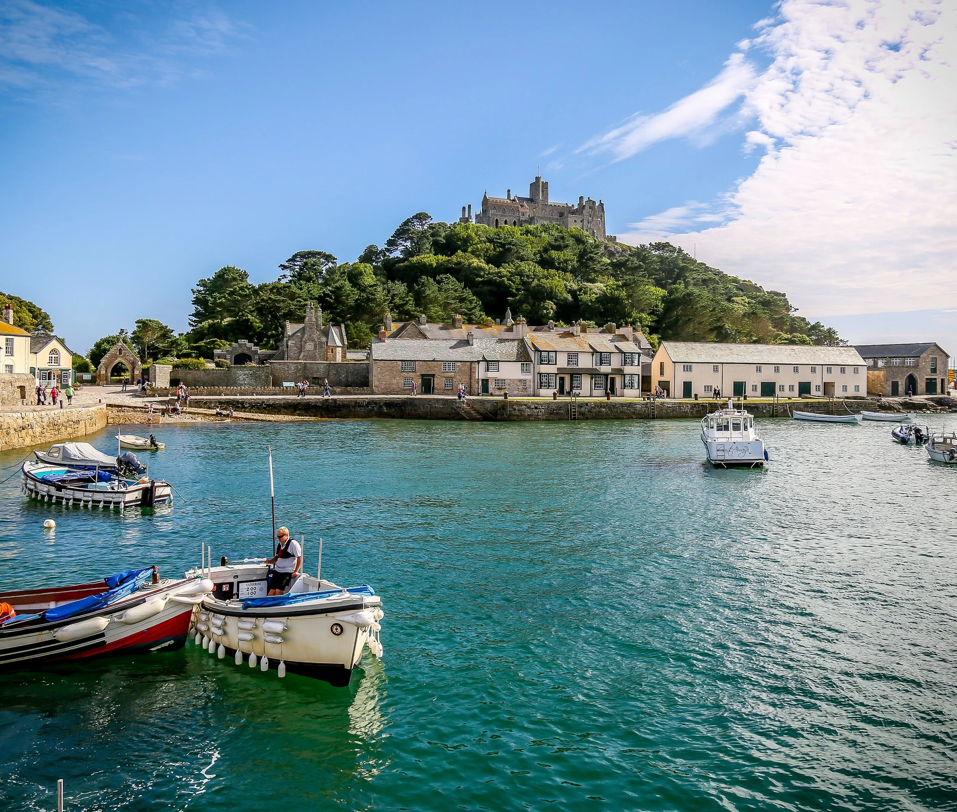 st-michaels-mount-harbour-1086753_1920.jpg
