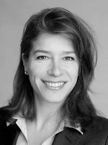 Contact: Nathalie Puttfarken Lawyer-linguist & sworn translator for the English language at the Regional Court of Hamburg Elbblöcken 5a, D-22605 Hamburg, Germany T. + 49 (0) 40 228 17 498-0 F. + 49 (0) 40 228 17 498-9 M. + 49 (0) 152 5947 8212 nputtfarken@legallectors.com