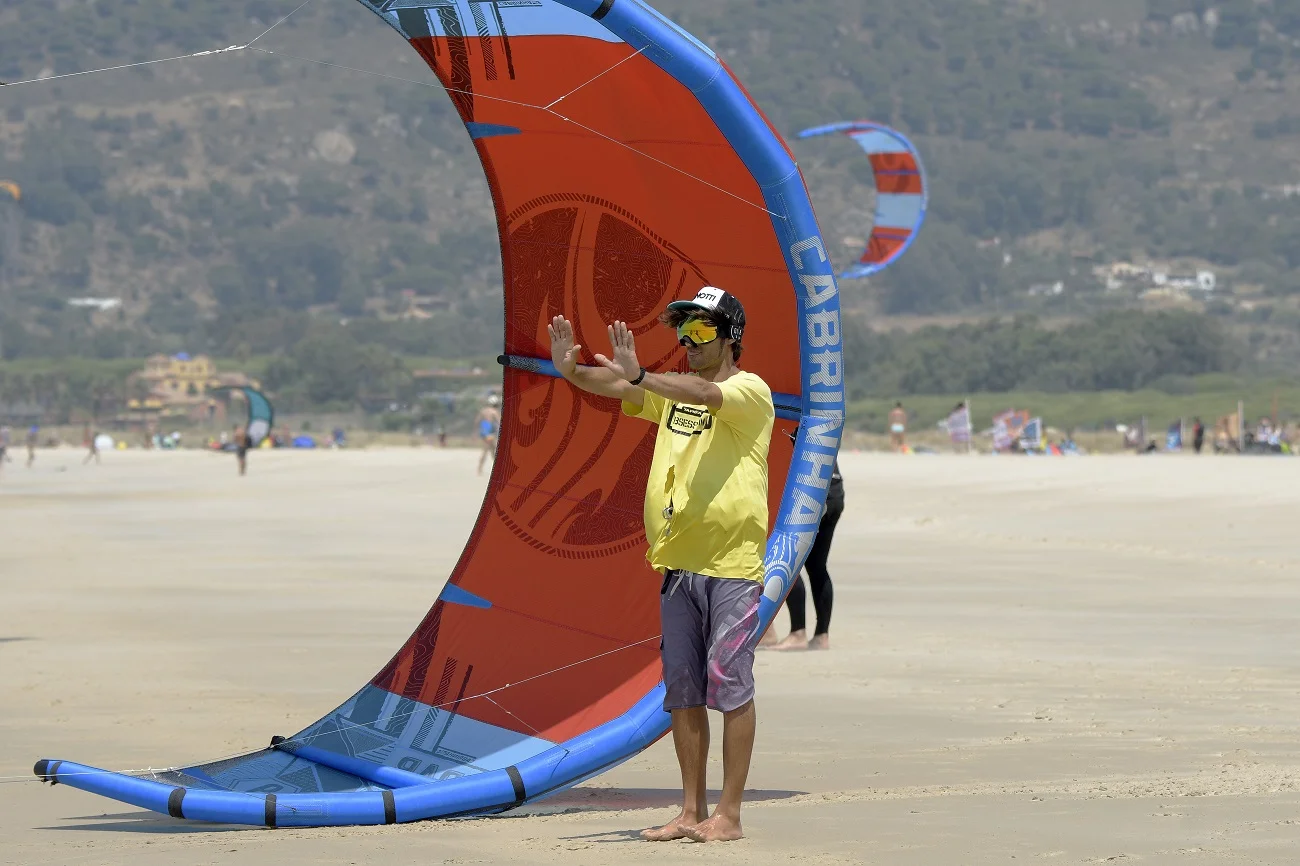 Curso_iniciacion_despegando_kitesurf_Tarifa_Kiteobsession.jpg