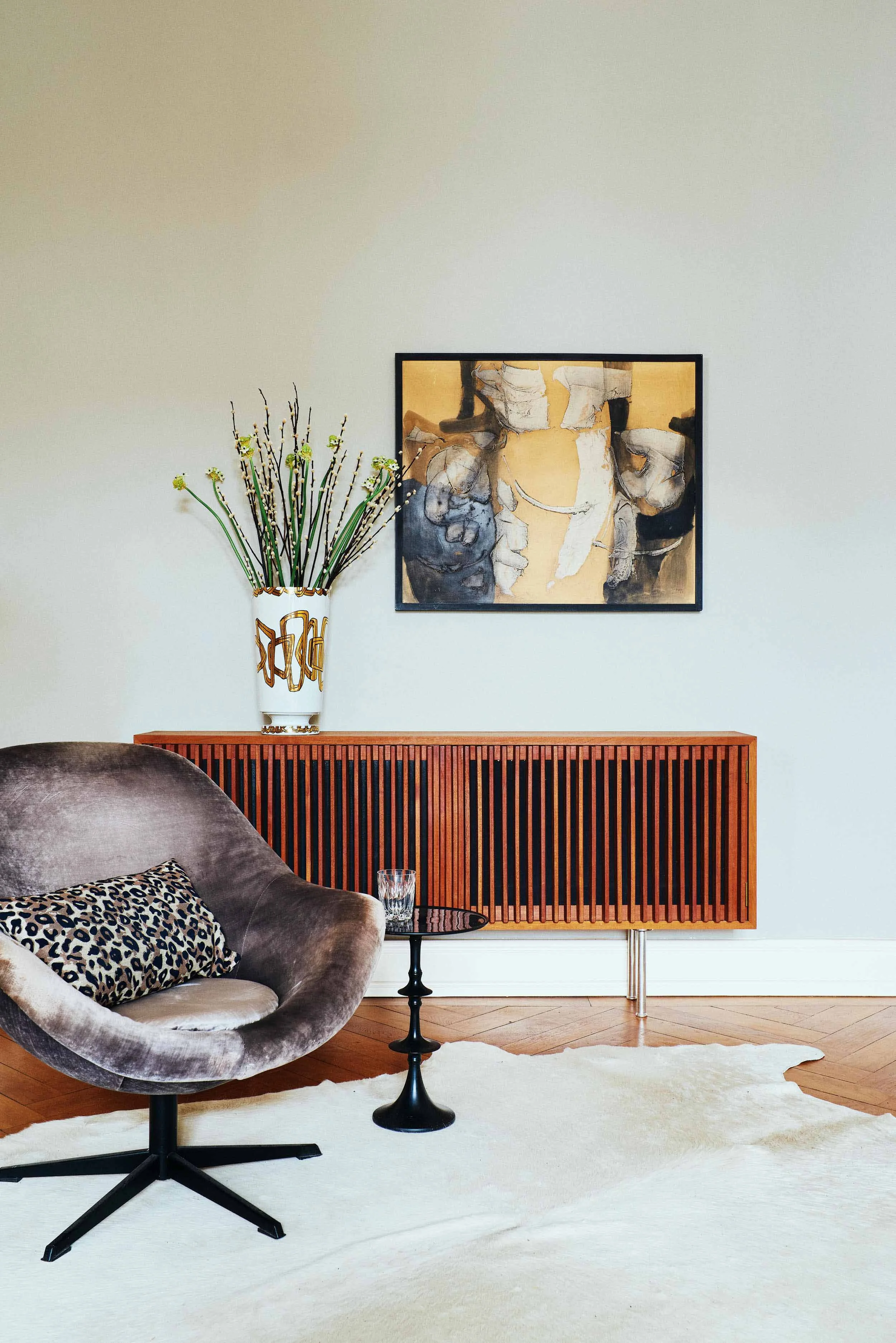 _OV83101_STELLING-INTERIORS_Stills.jpg