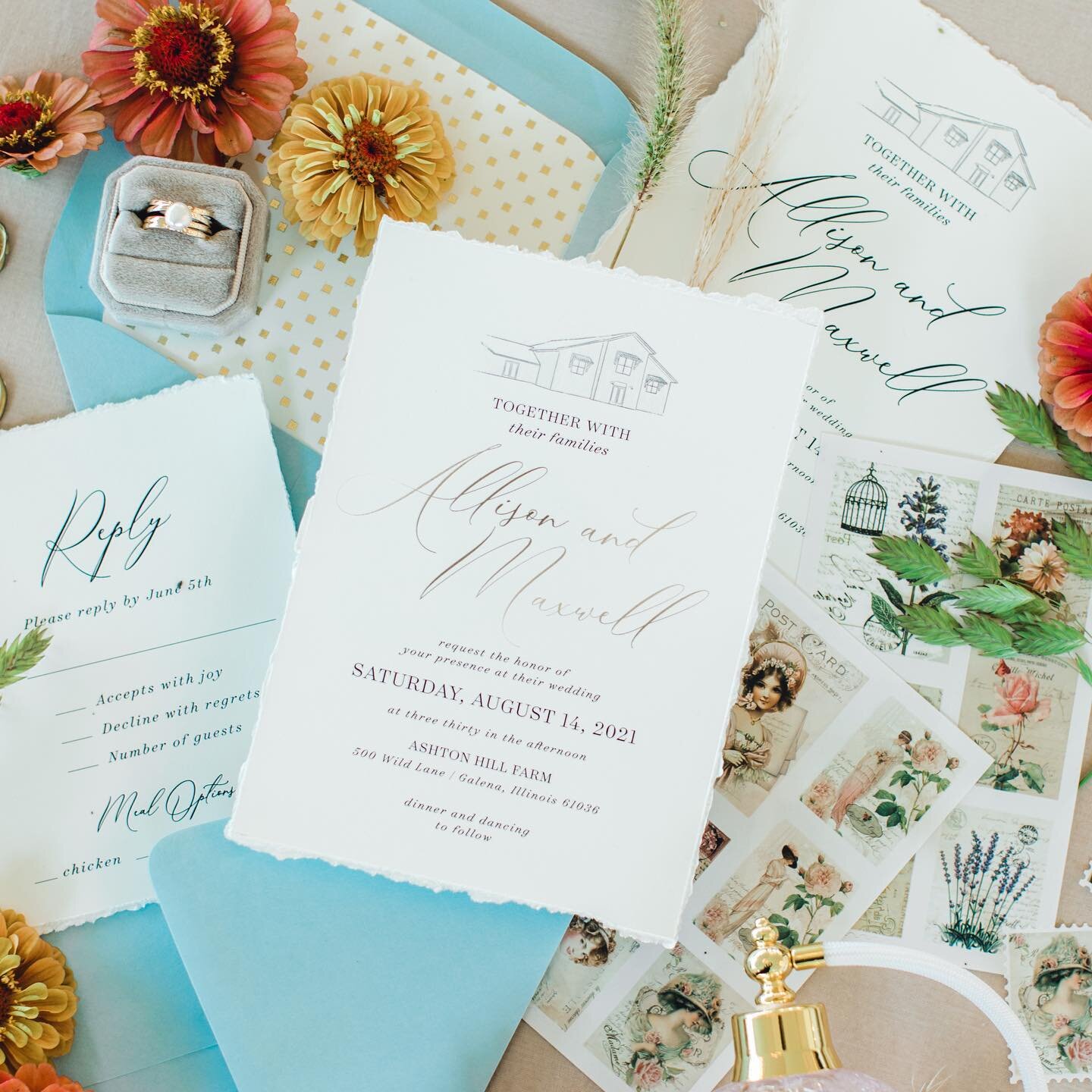 Invite Suite Swoon 🌸 
Awhile back the incredibly talented team @mostlybecky asked me to design some wedding paper goods for them! Had to share some of the amazing shots featuring my designs and some of the other ridiculously talented and gorgeous ve