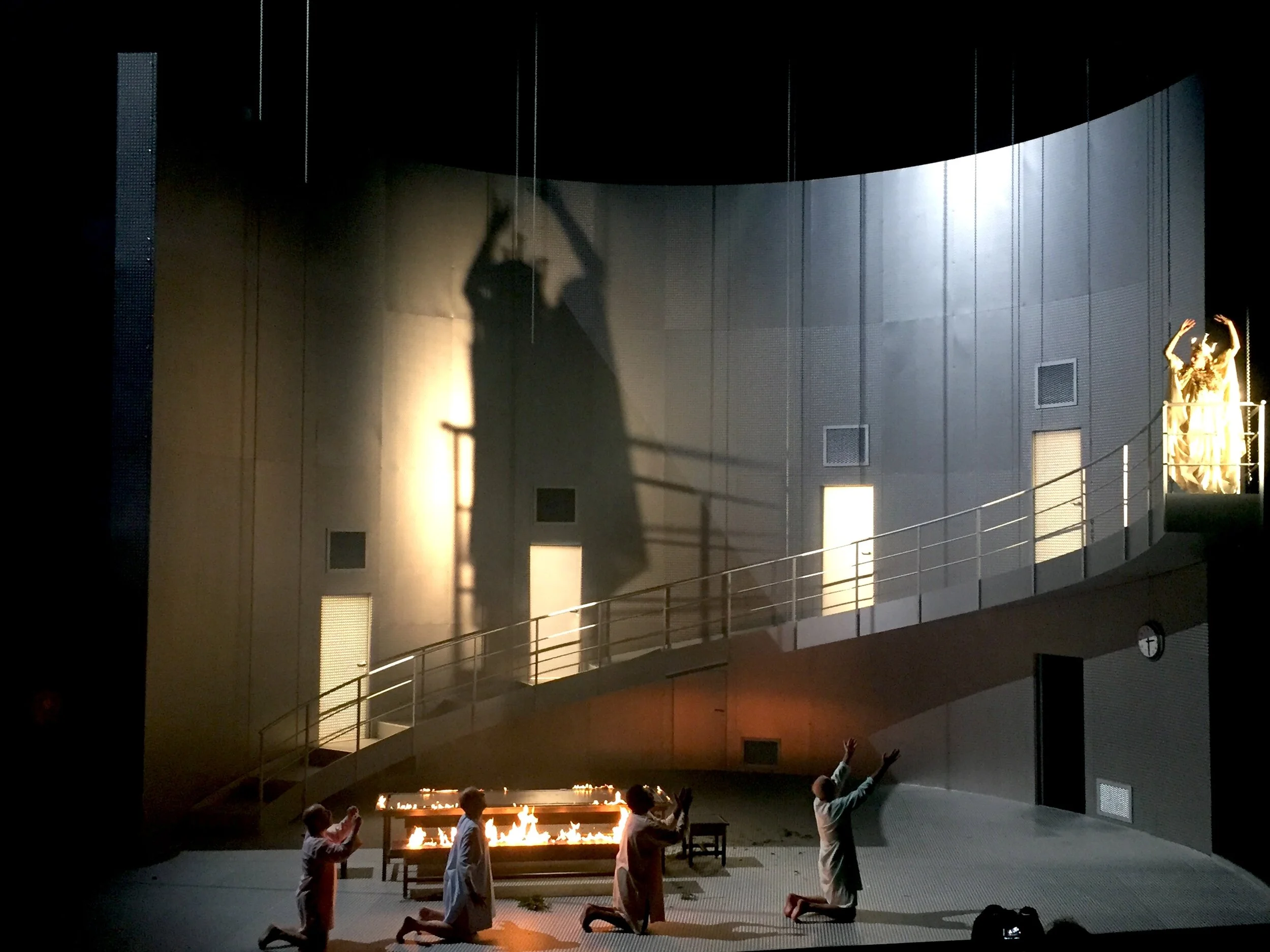 Mes Frères - written by Pascal Rambert, directed by Arthur Nauzyciel for La Colline - Théâtre National Paris France.