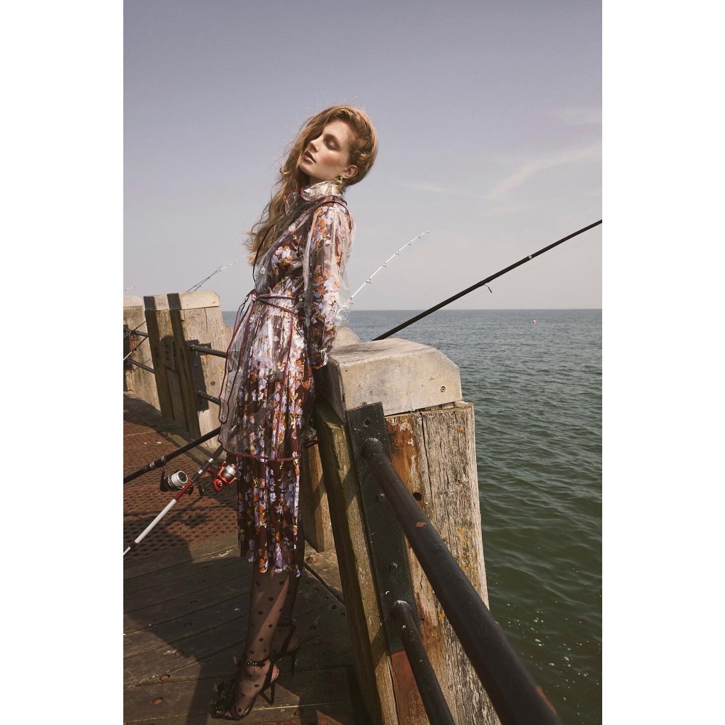 #TBT to one of my favourite shoots for @make_magazineuk with a very fun team on Hastings Pier. Photographer @dw_reiss @lukebensonhair giving good hair. @kennethsohmakeup doing some exquisite slap and @tayoleenelson filming it too. Our beautiful model