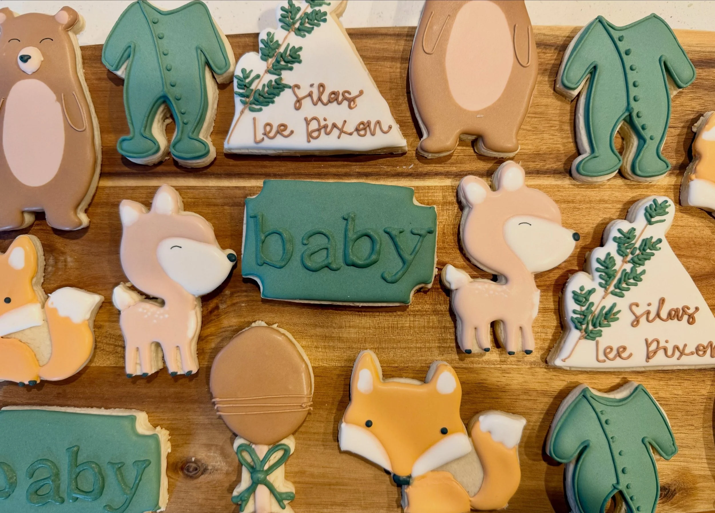 Woodland theme will always be one of my faves. It was my baby shower theme &amp; that&rsquo;s how I decorated walkers nursery 🥹