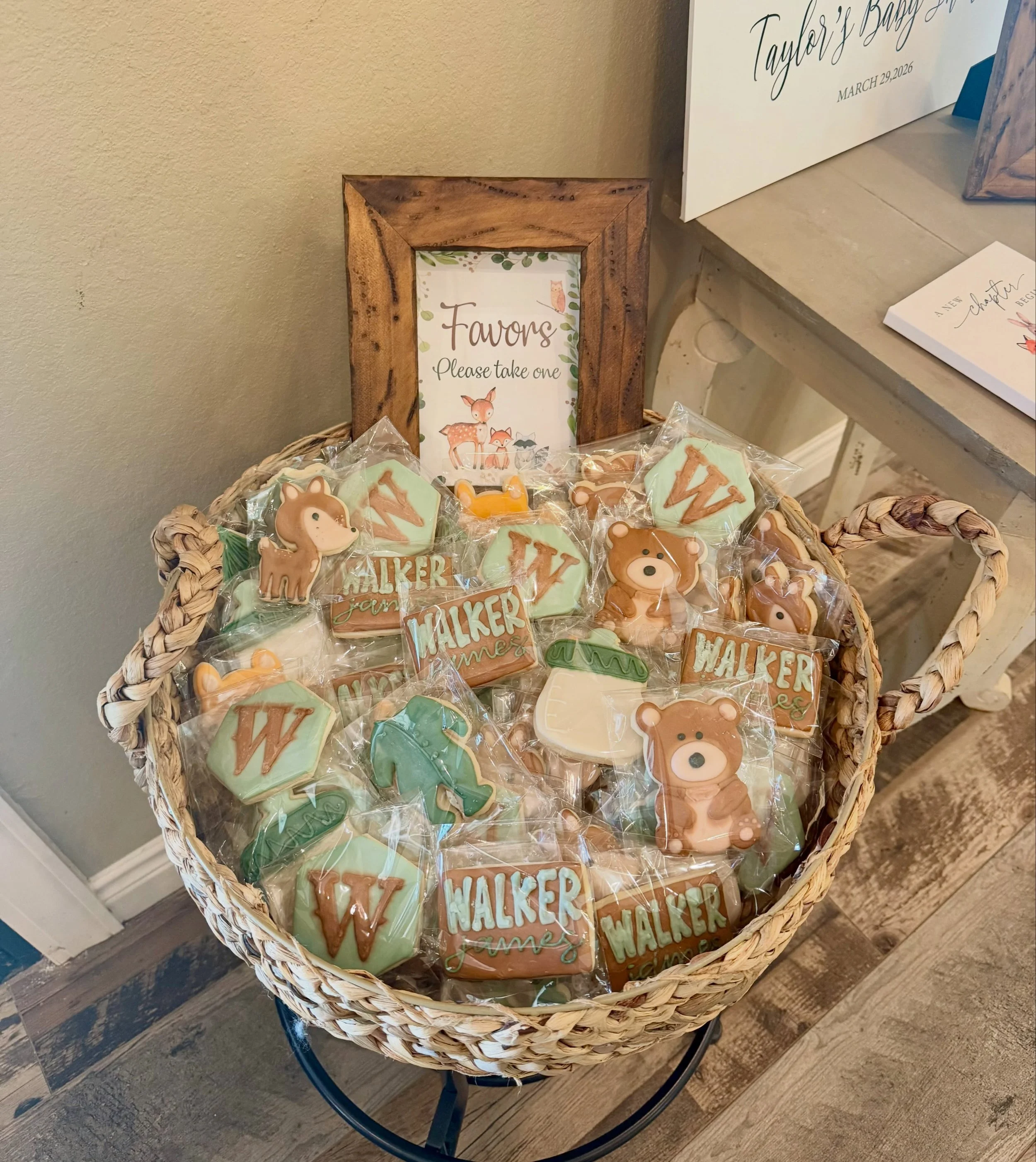 Just realized I never posted these cookies from my own baby shower 🥰