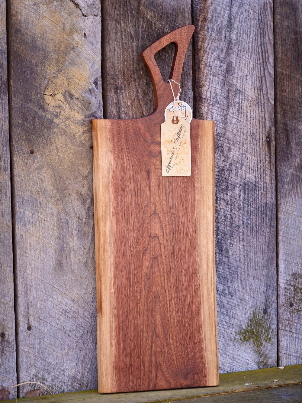 Cutting Board with Curved Handle Style 1
