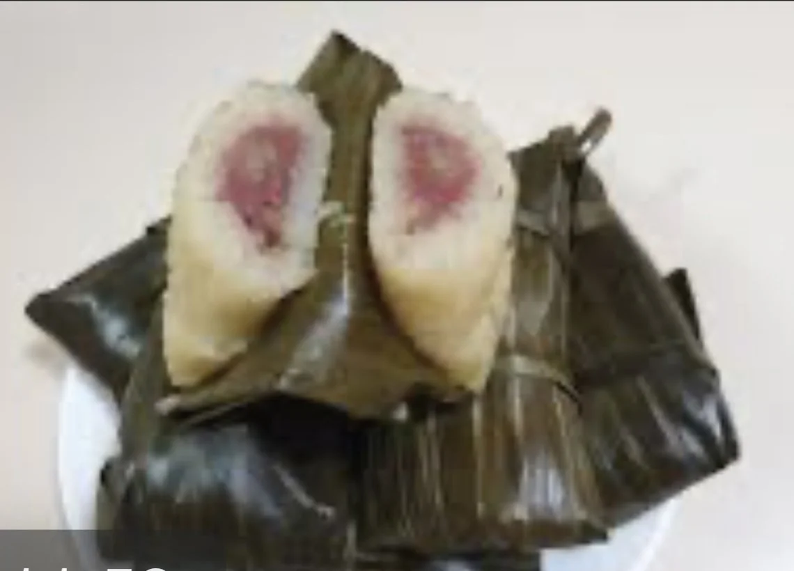 Steamed Sticky Rice with Banana / Taro - $2.99