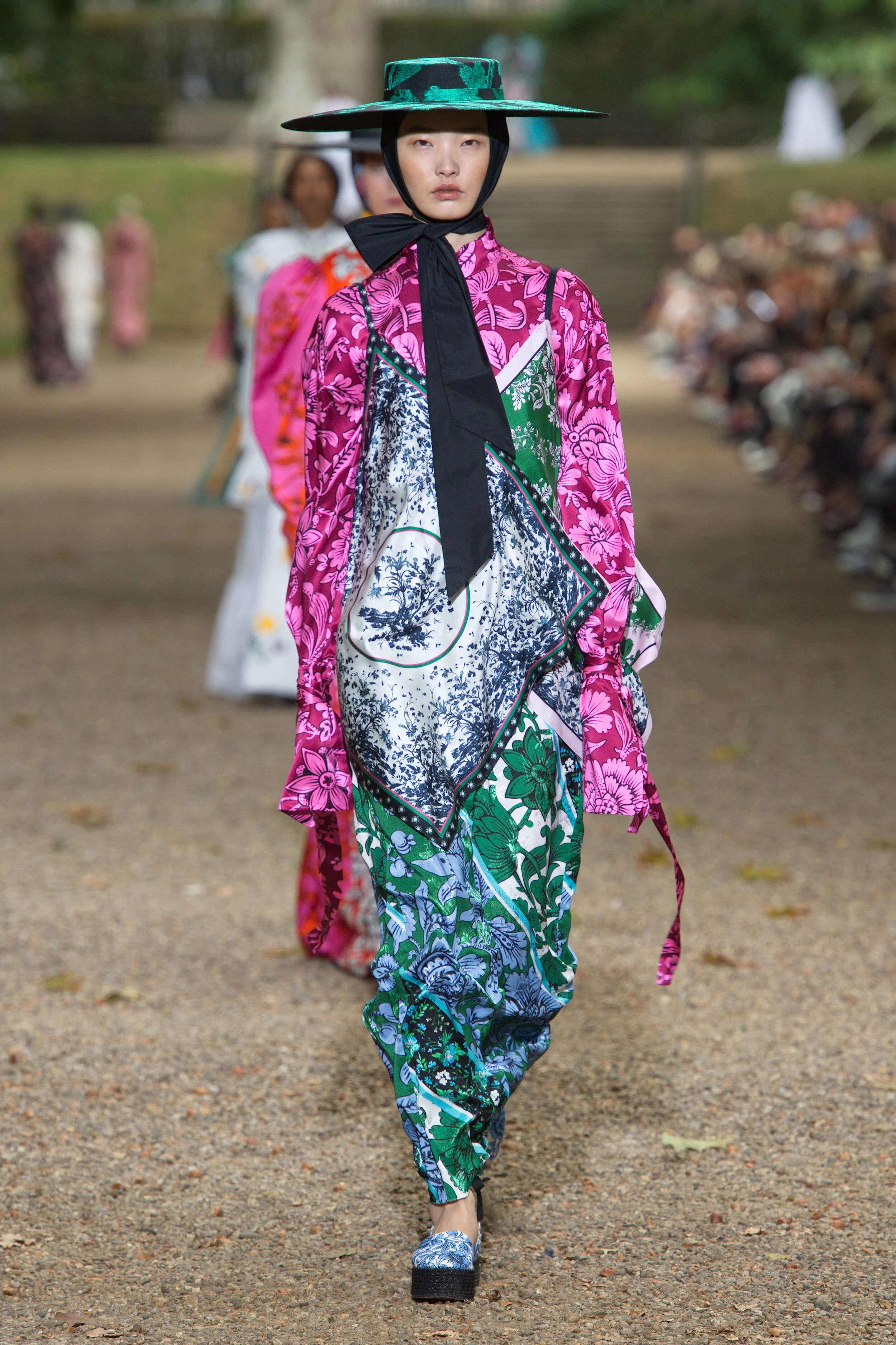 ERDEM @ Gray's Inn Walk Gardens | London Fashion Week